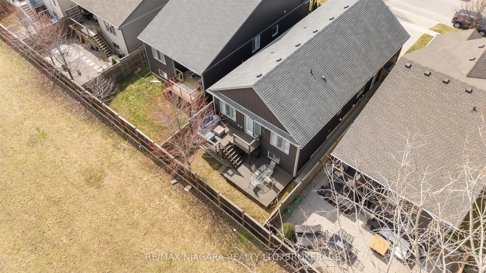 86 PARKSIDE Drive