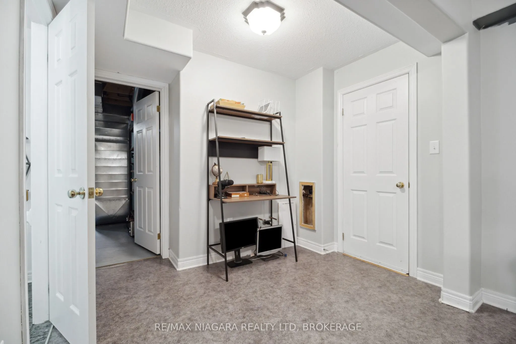 7955 HARVEST Crescent