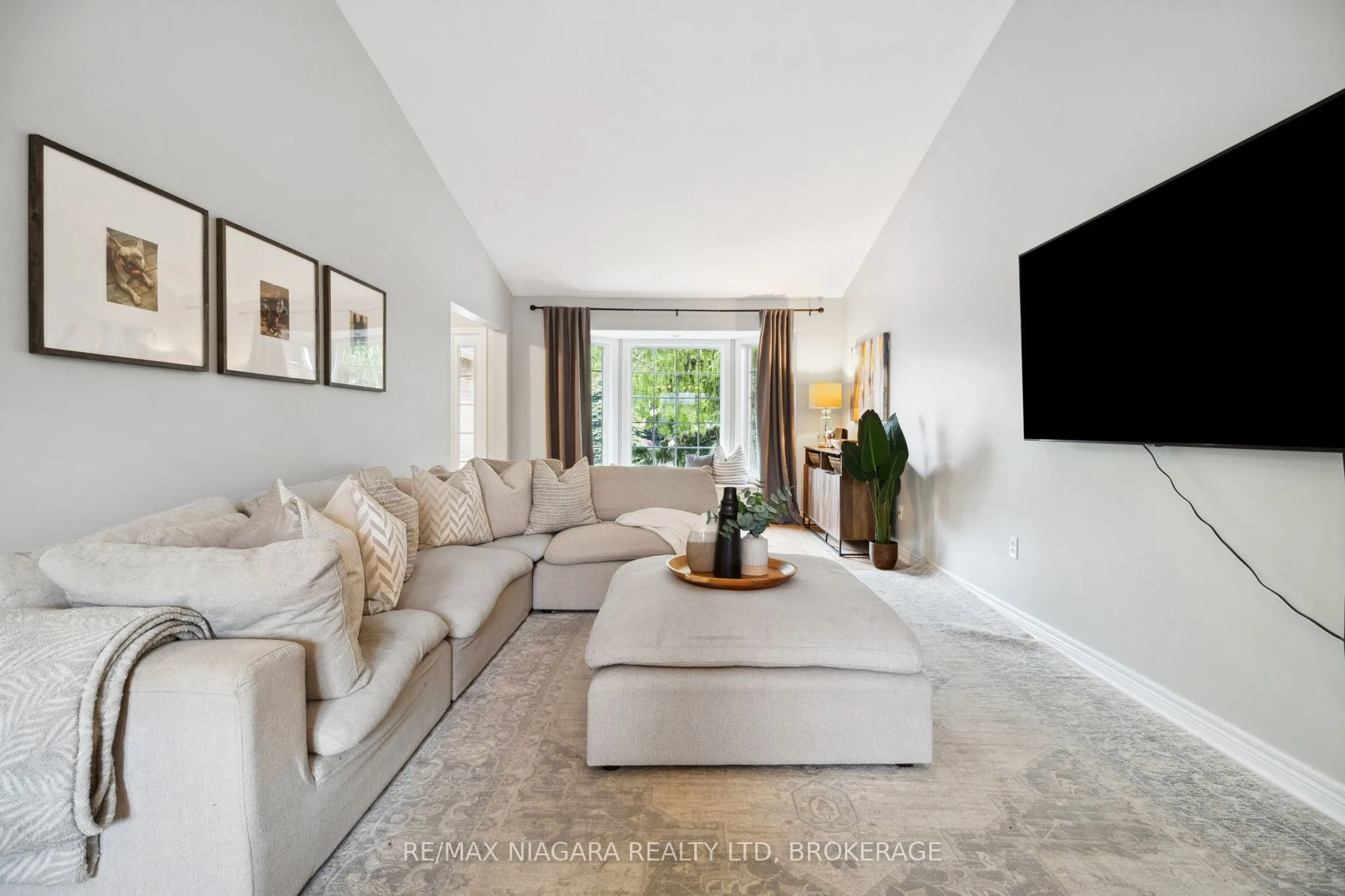 7955 HARVEST Crescent