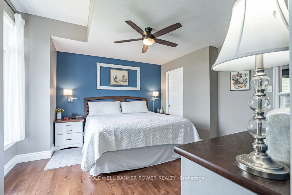 6 Fieldstone Crescent