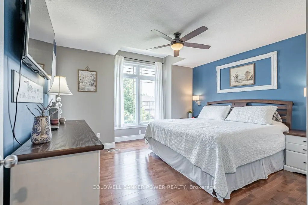 6 Fieldstone Crescent