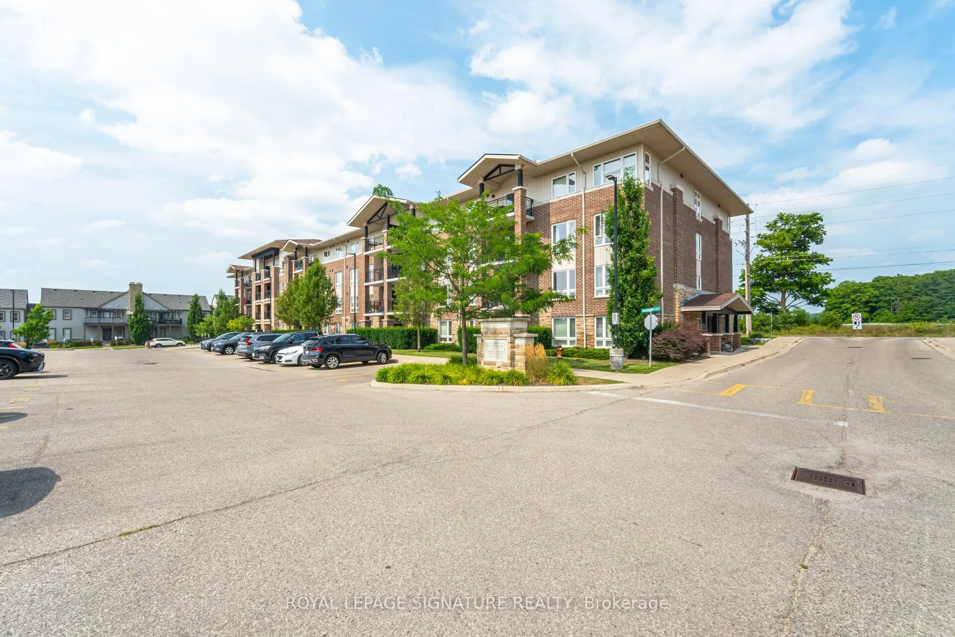 67 Kingsbury Square, #111