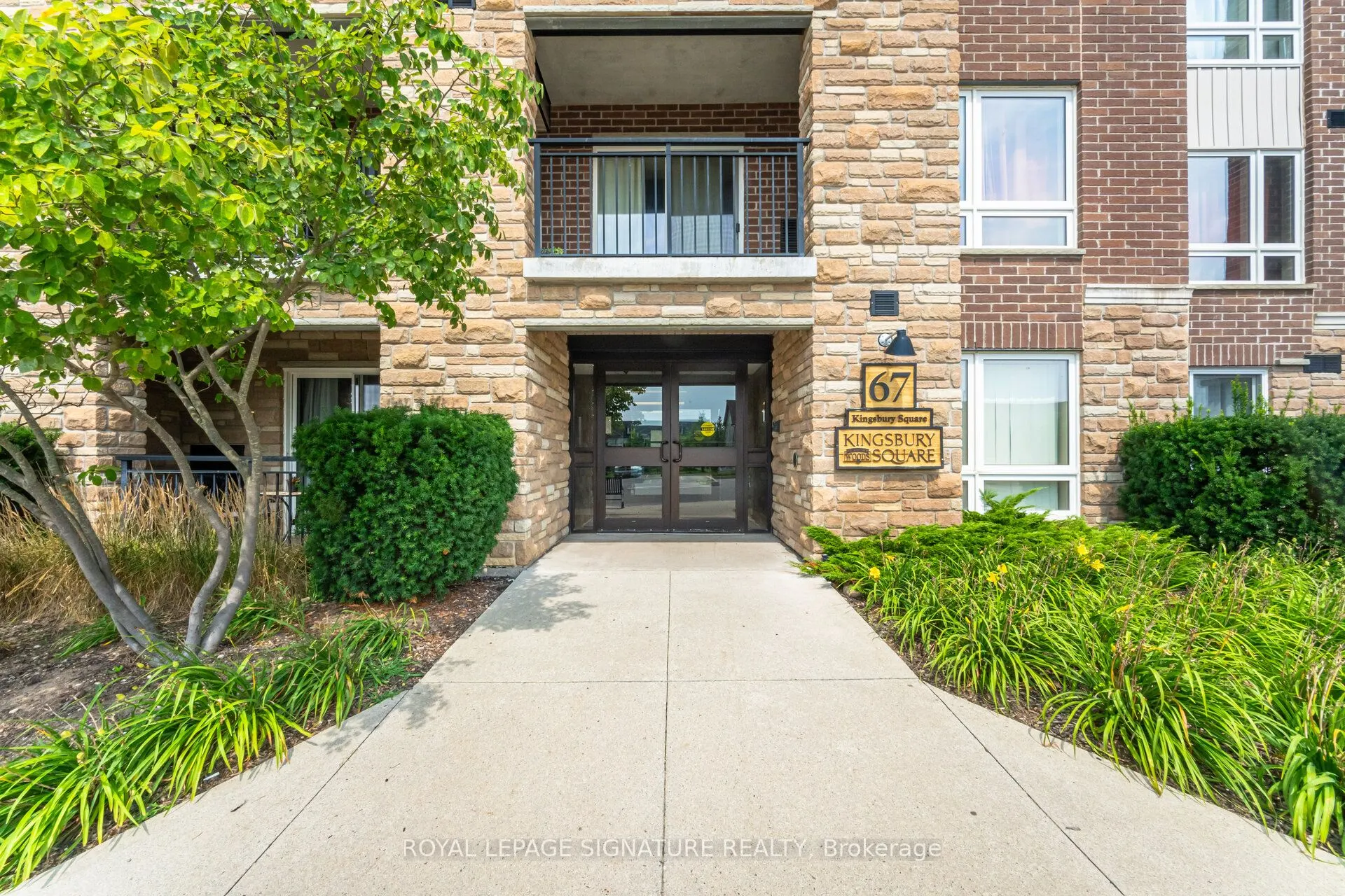 67 Kingsbury Square, #111