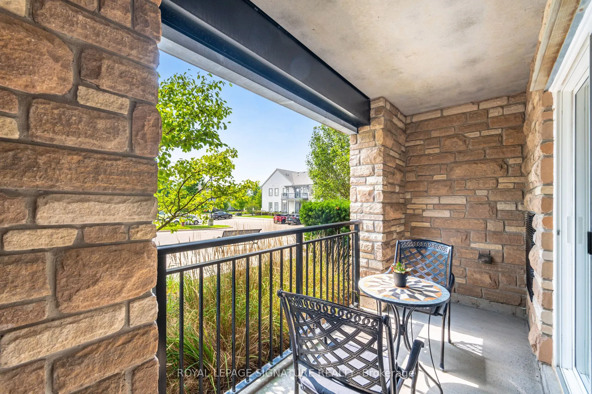 67 Kingsbury Square, #111