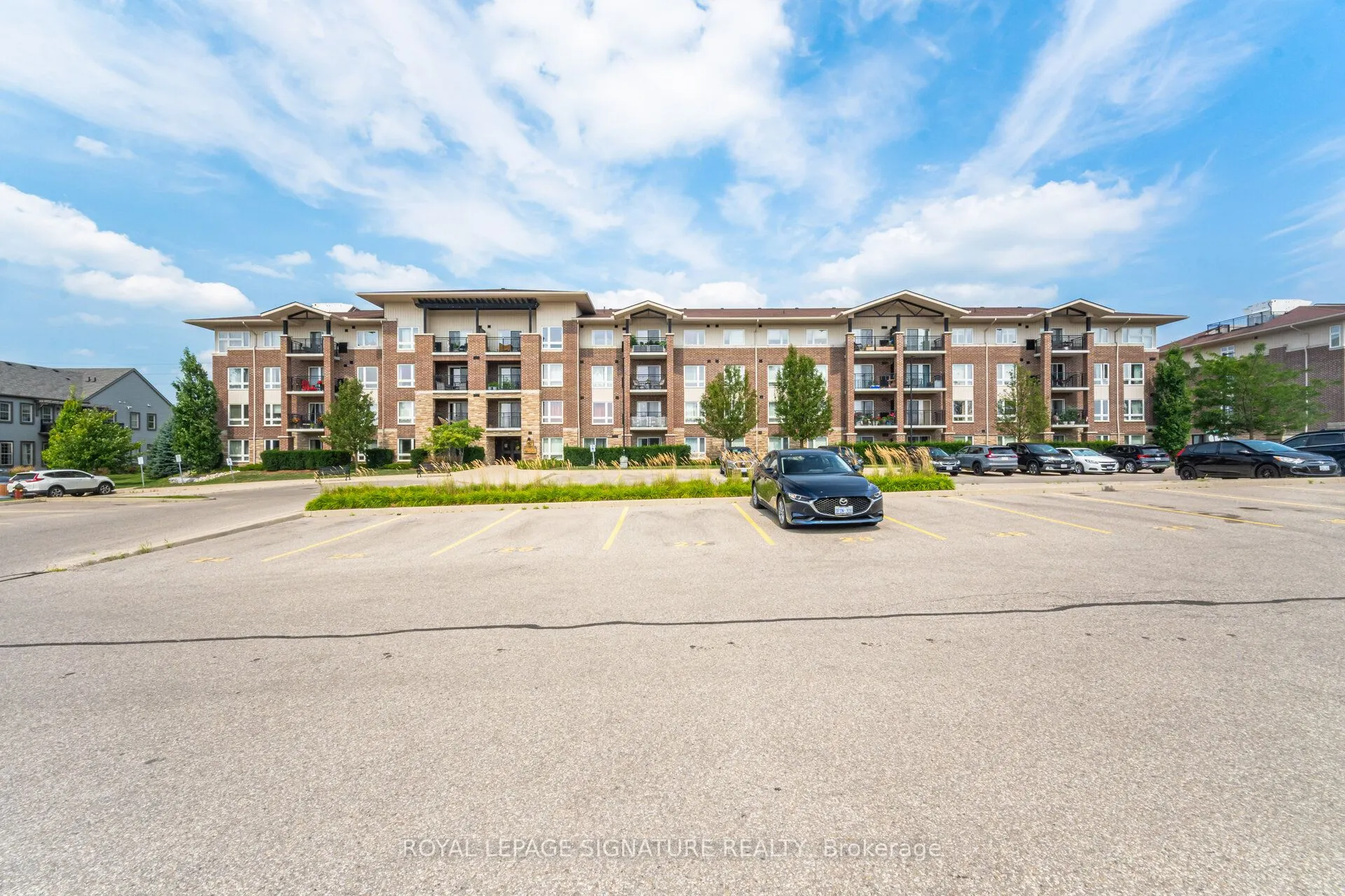 67 Kingsbury Square, #111