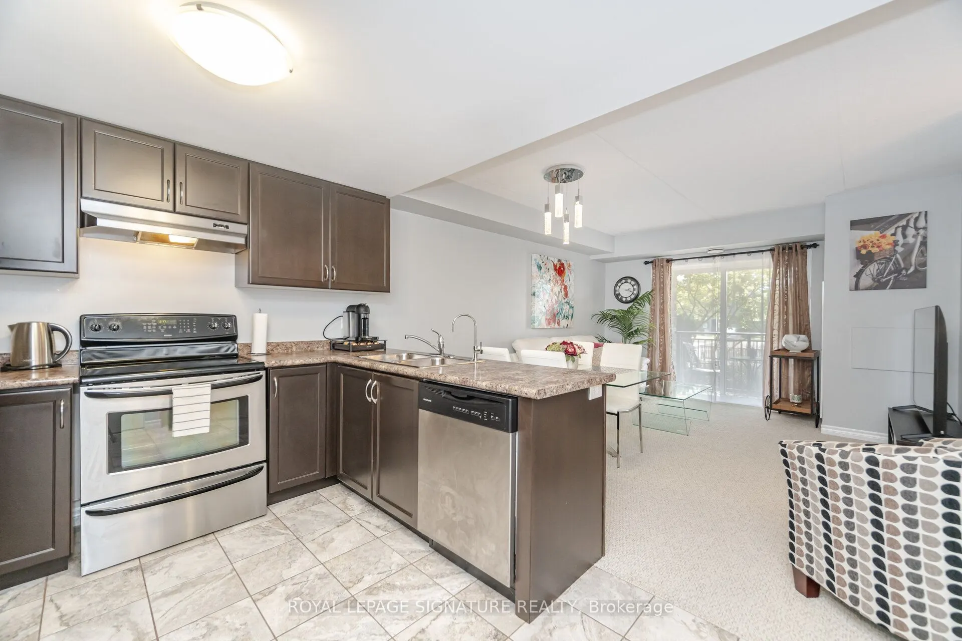 67 Kingsbury Square, #111