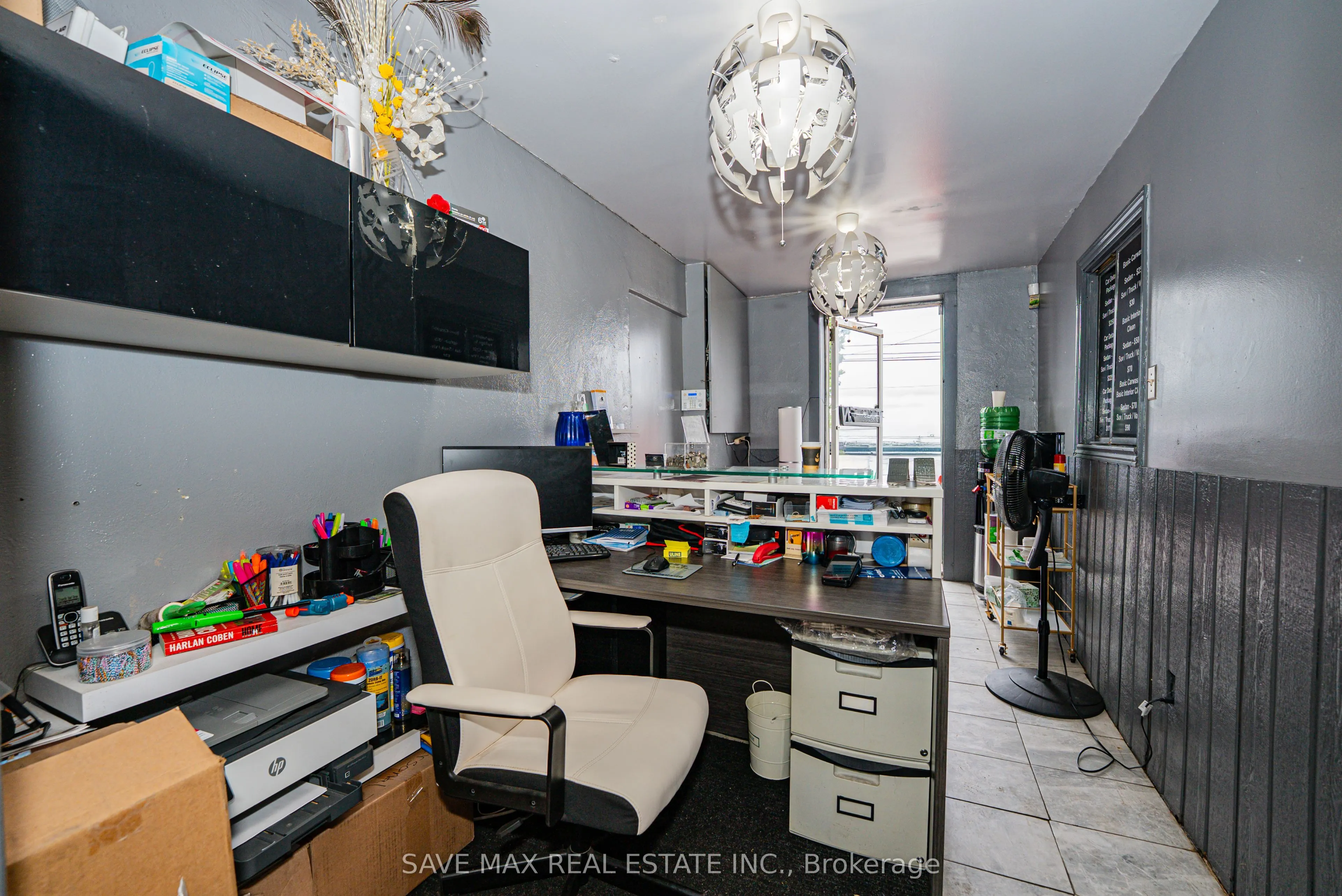 2481 Upper James Street