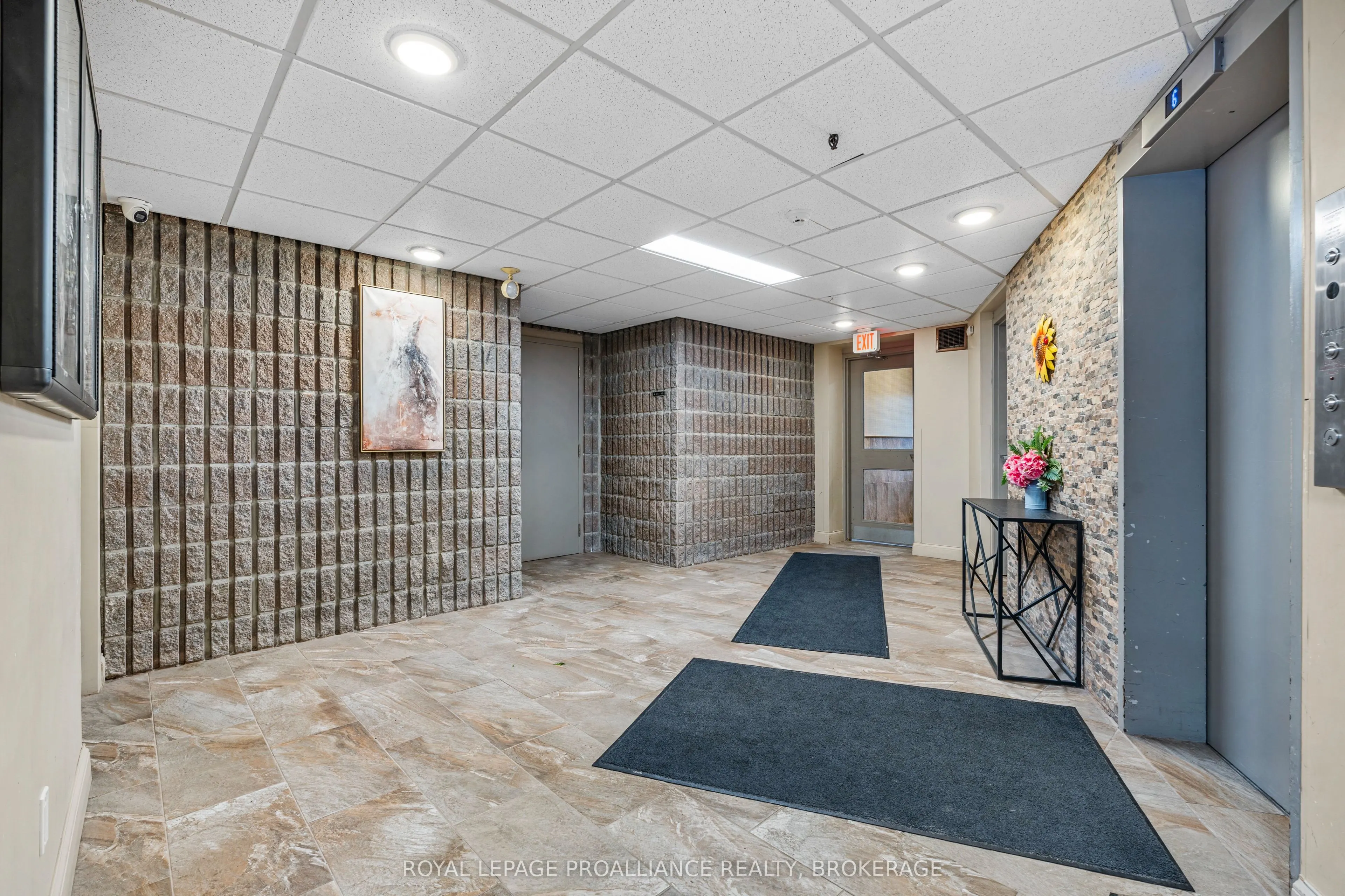 17 Eldon Hall Place, #314