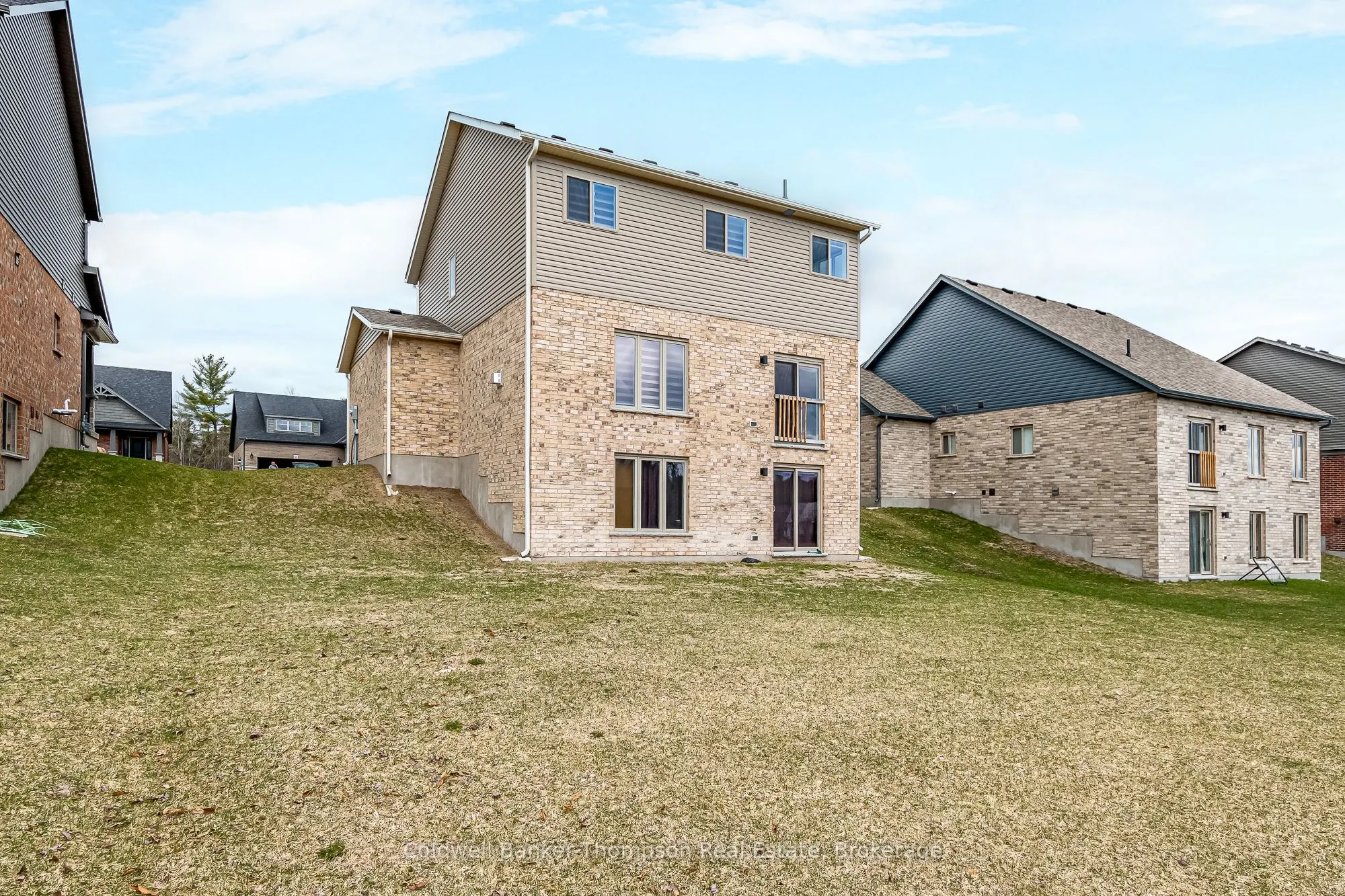 27 Woodstream Drive