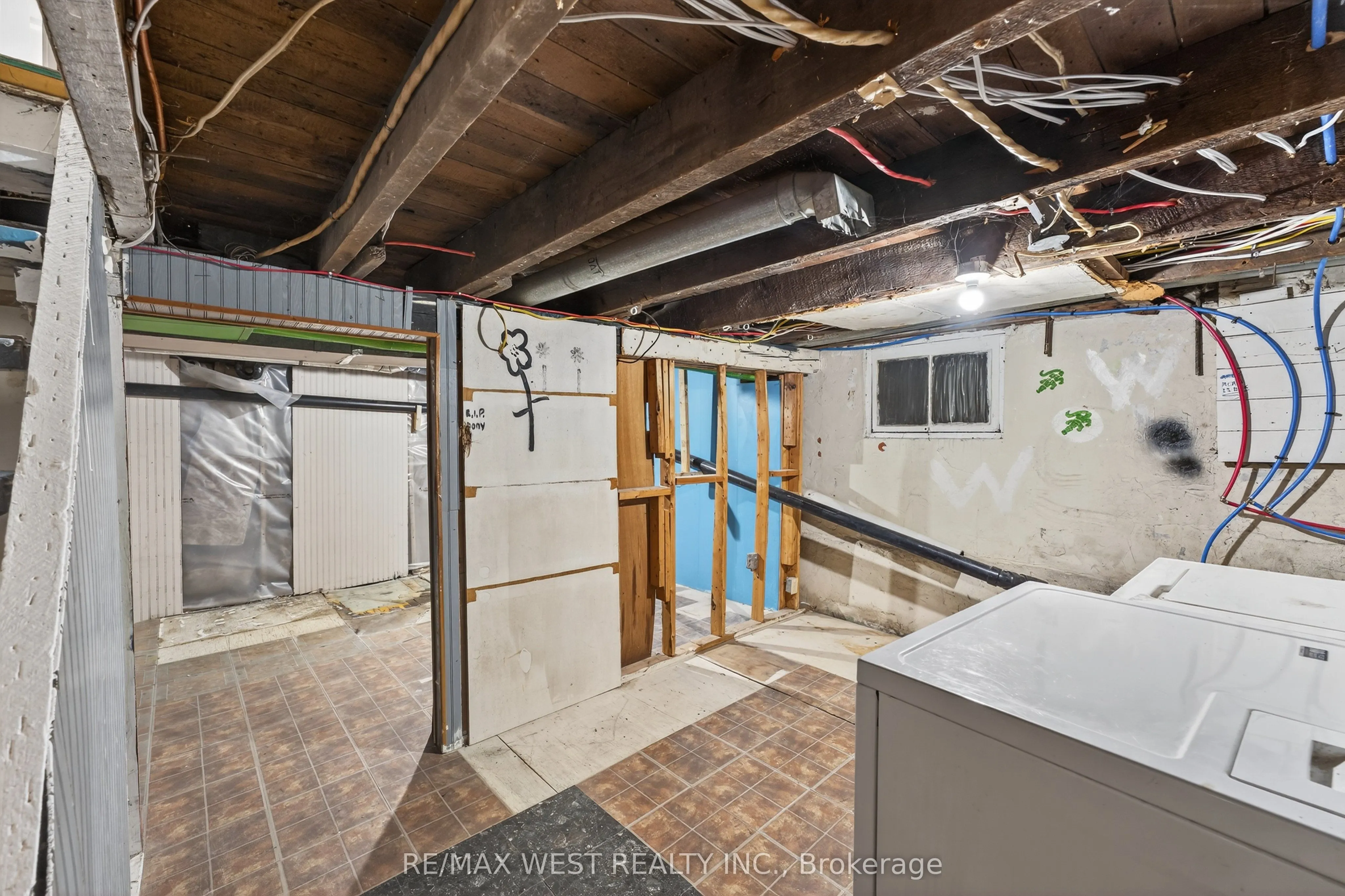 35 Kingscourt Avenue