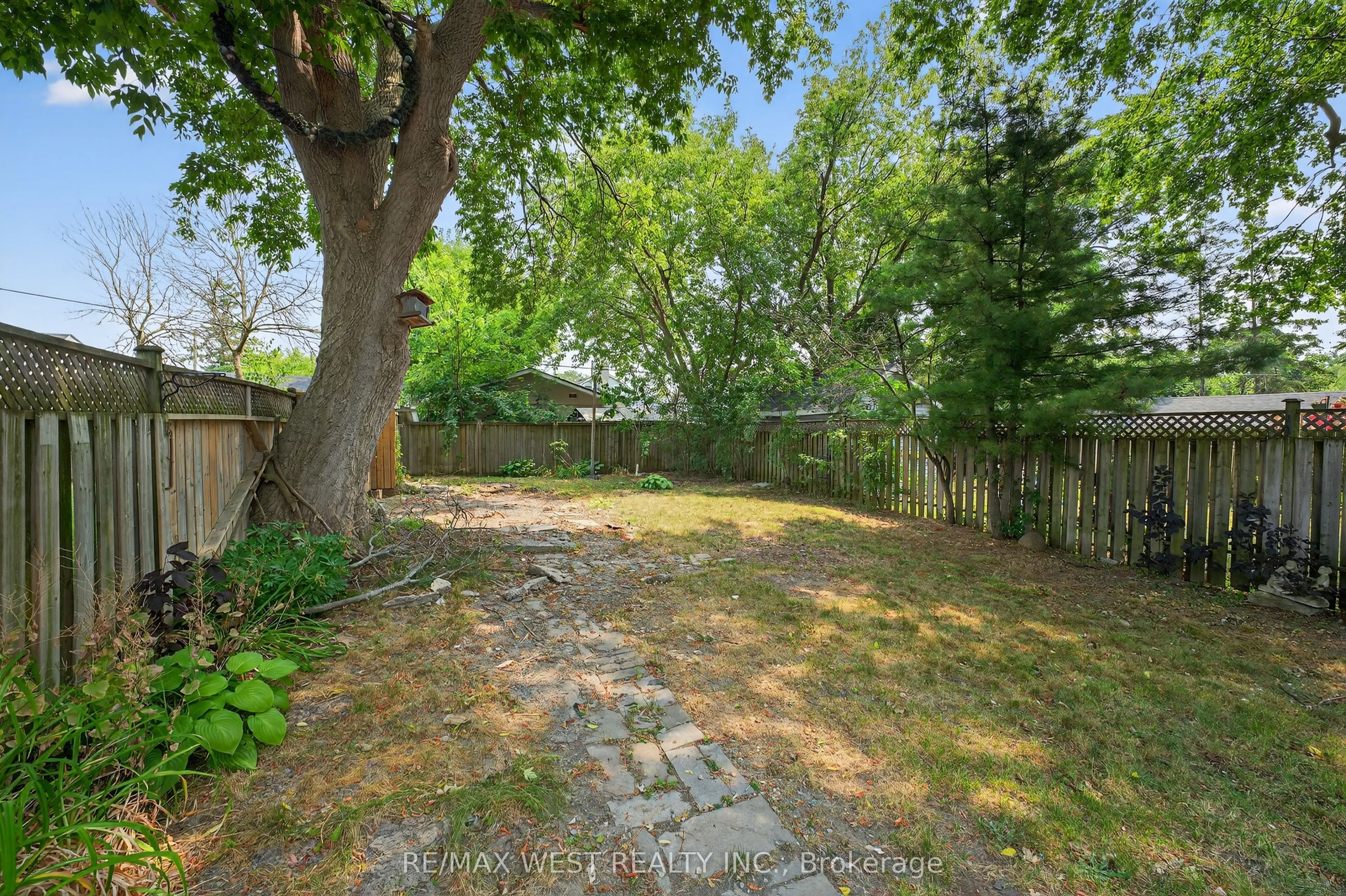 35 Kingscourt Avenue