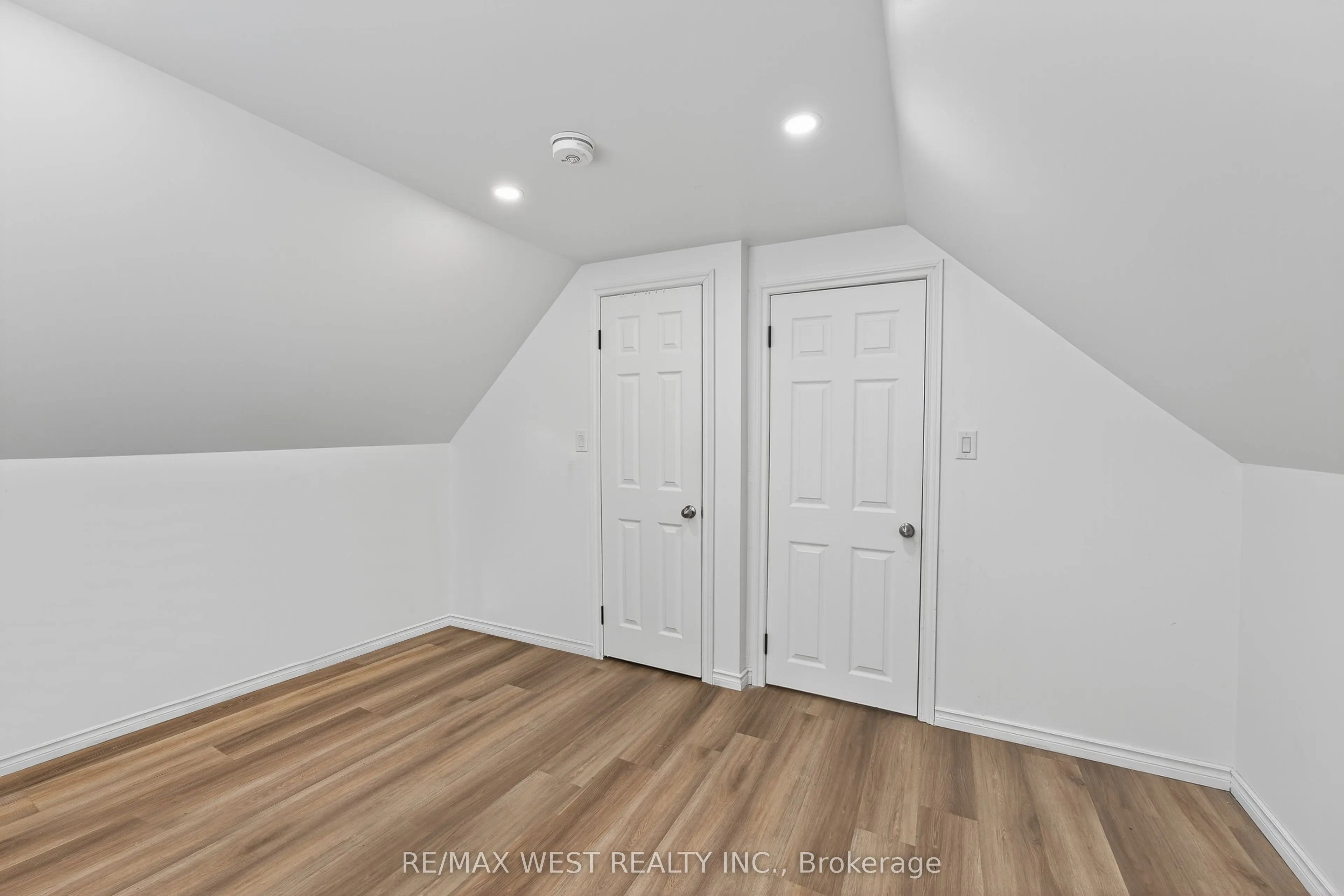 35 Kingscourt Avenue