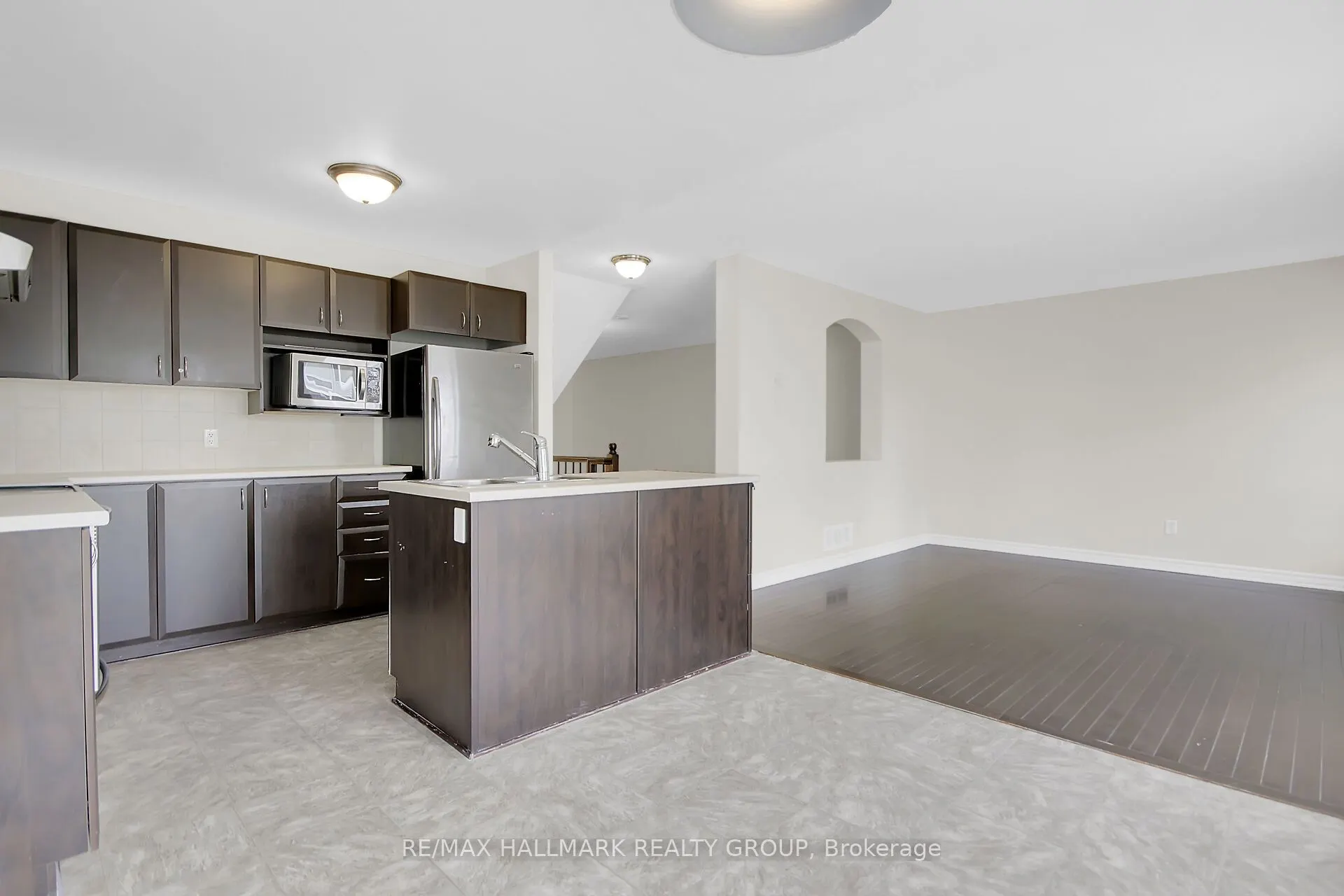418 Temiskaming Crescent