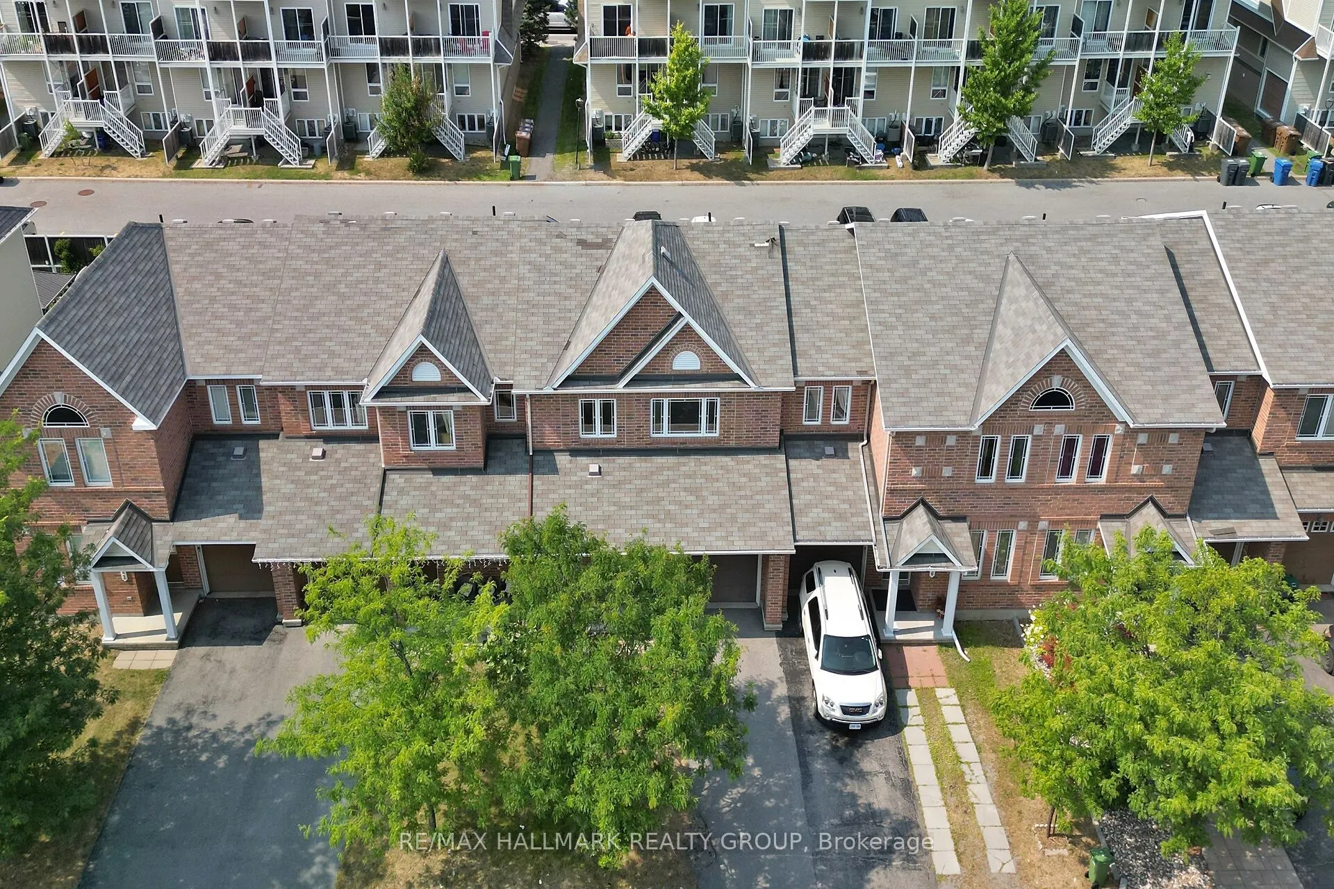 418 Temiskaming Crescent