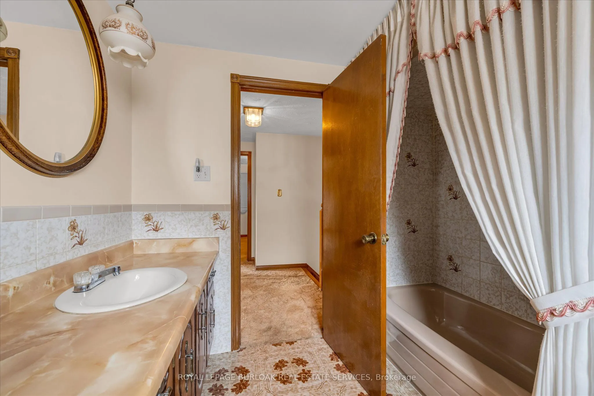 120 Ravenbury Drive