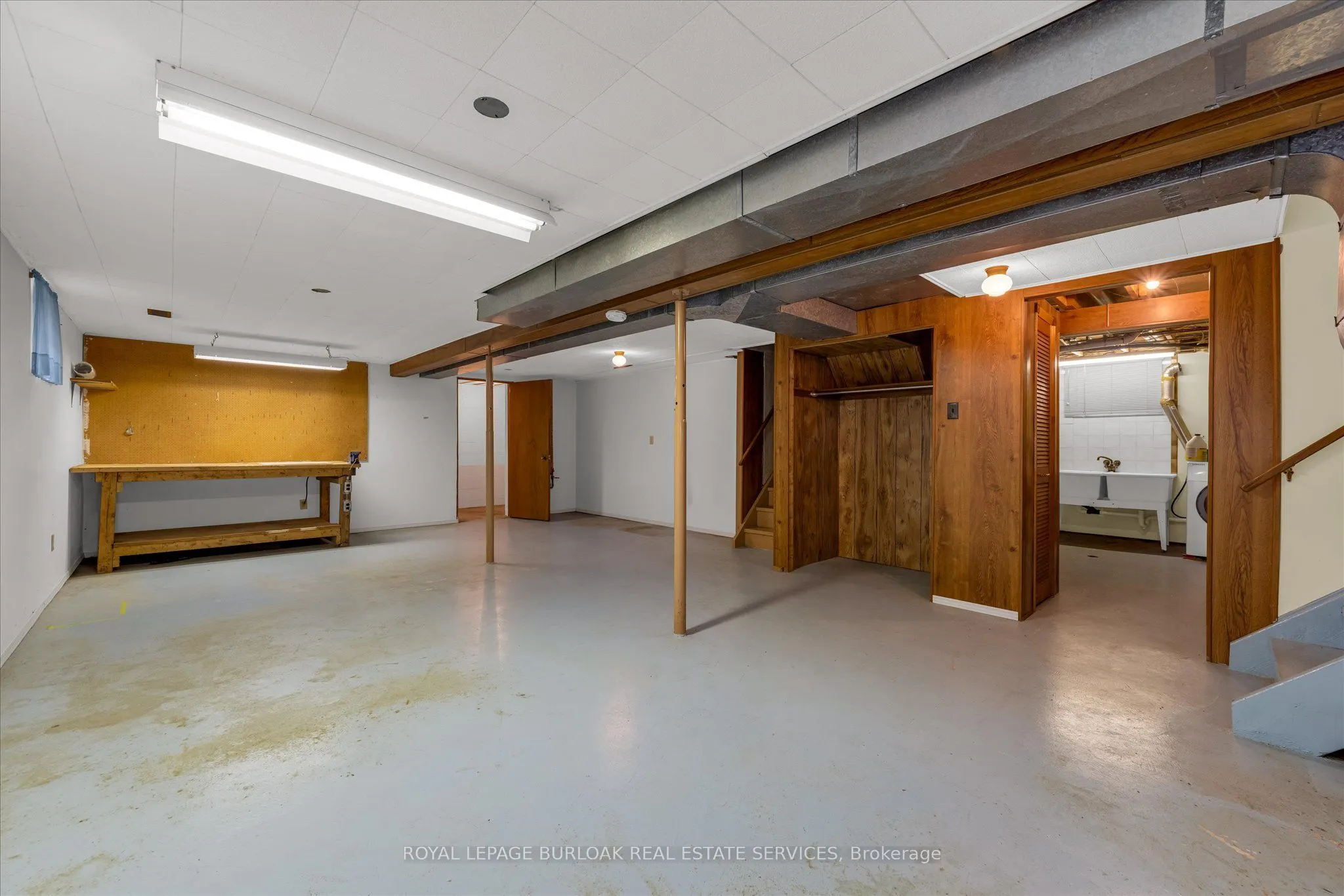 120 Ravenbury Drive