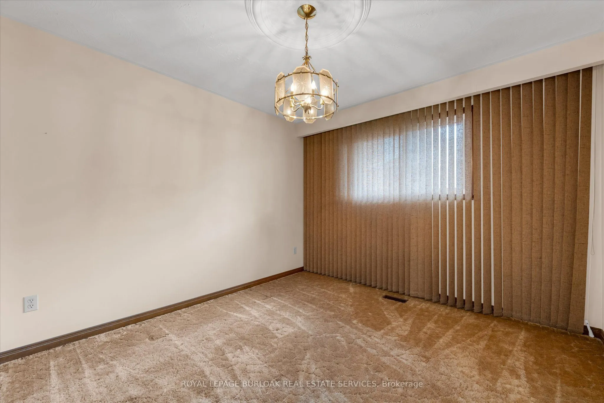 120 Ravenbury Drive