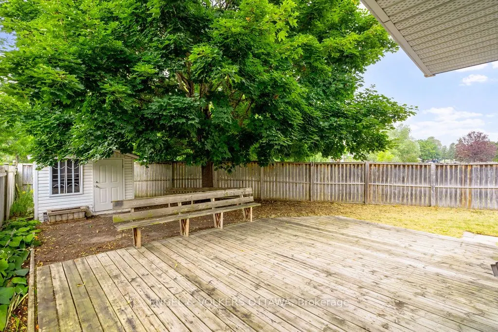 162 Castle Glen Crescent