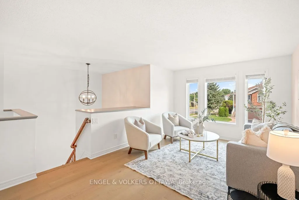 162 Castle Glen Crescent