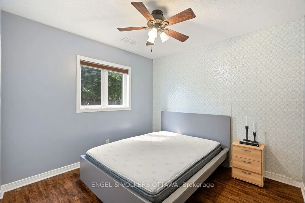 162 Castle Glen Crescent