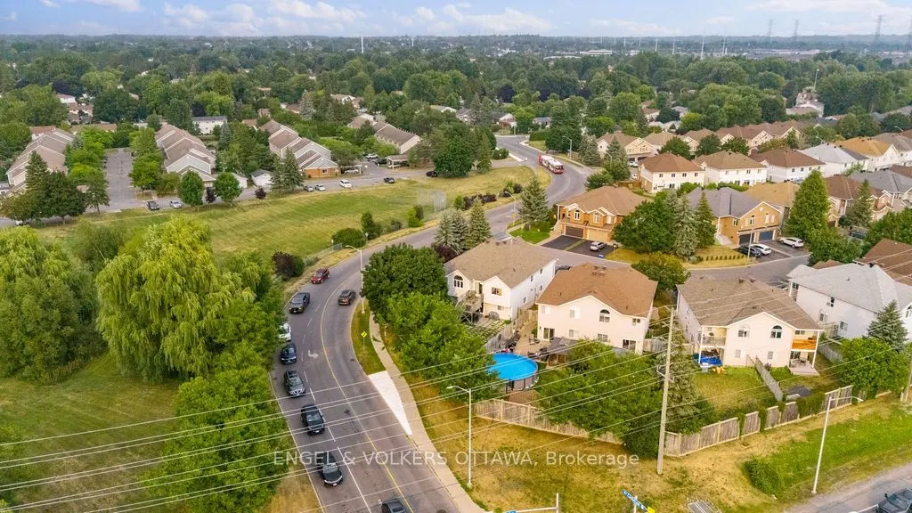 162 Castle Glen Crescent