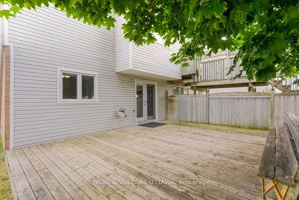 162 Castle Glen Crescent
