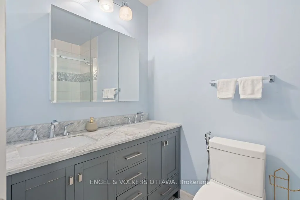 162 Castle Glen Crescent