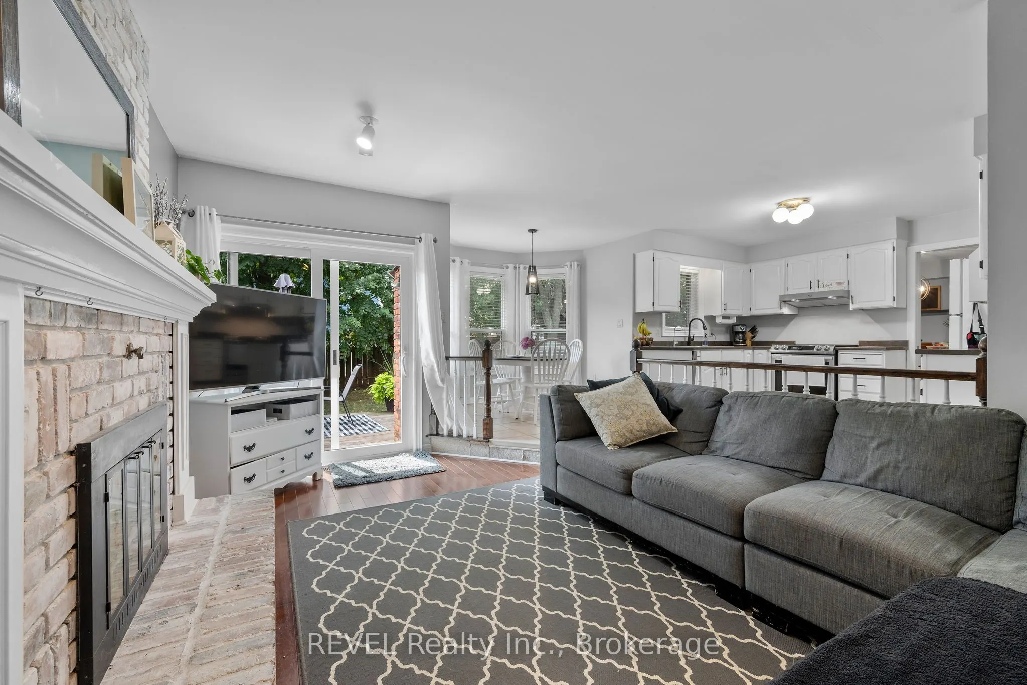12 Arbour Glen Drive