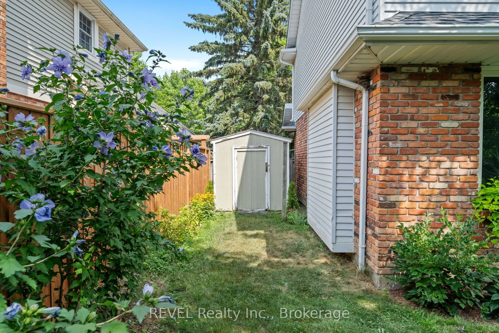 12 Arbour Glen Drive