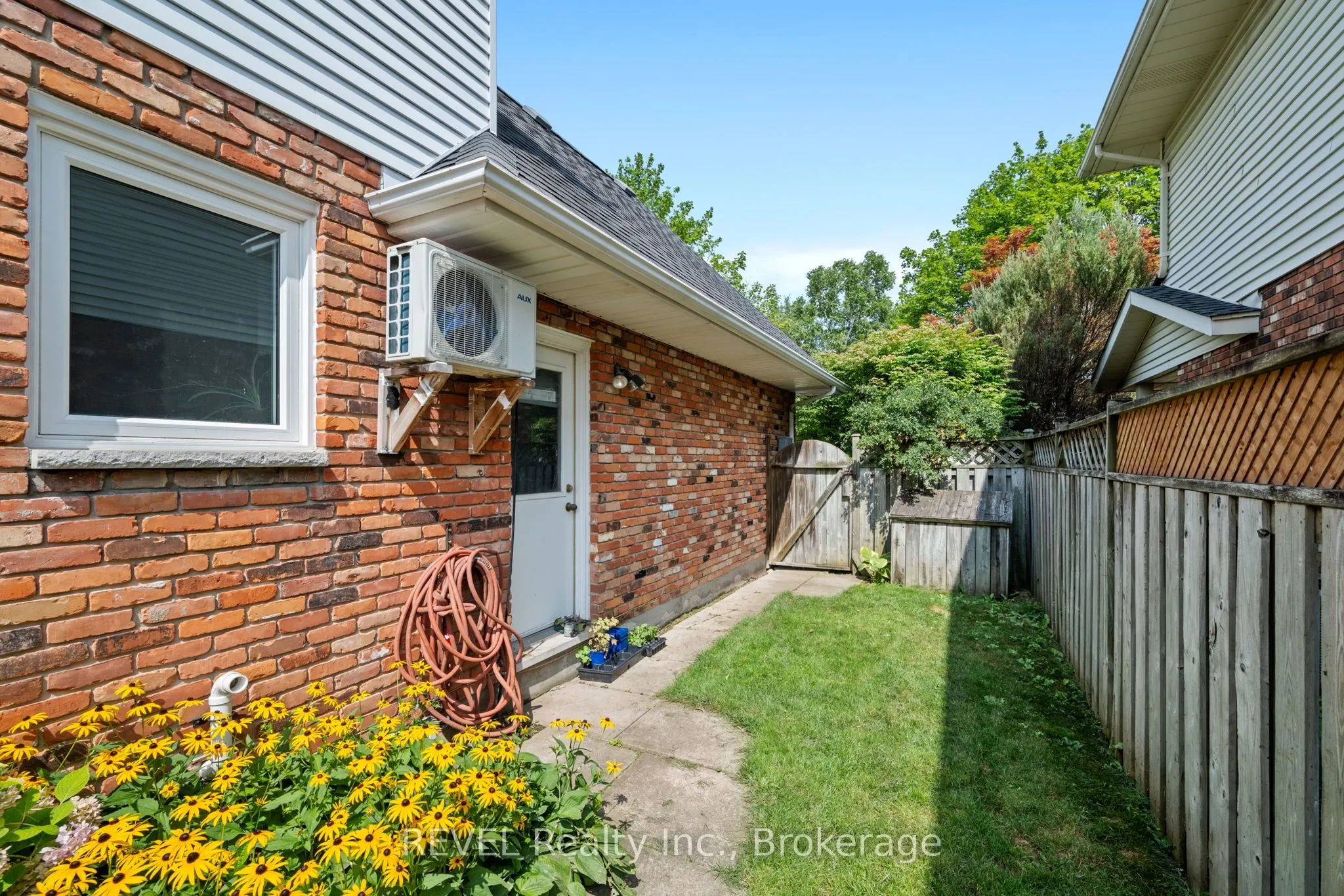 12 Arbour Glen Drive