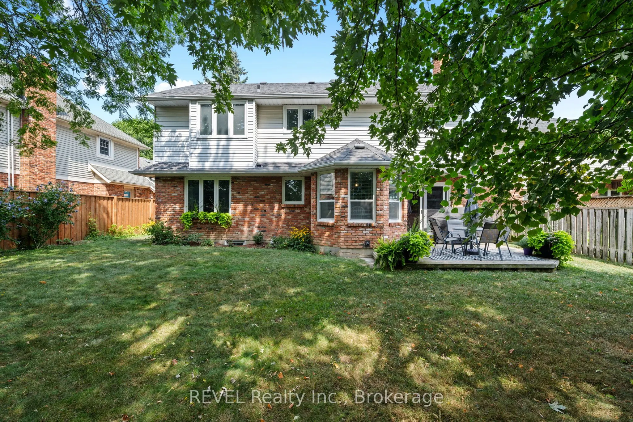 12 Arbour Glen Drive