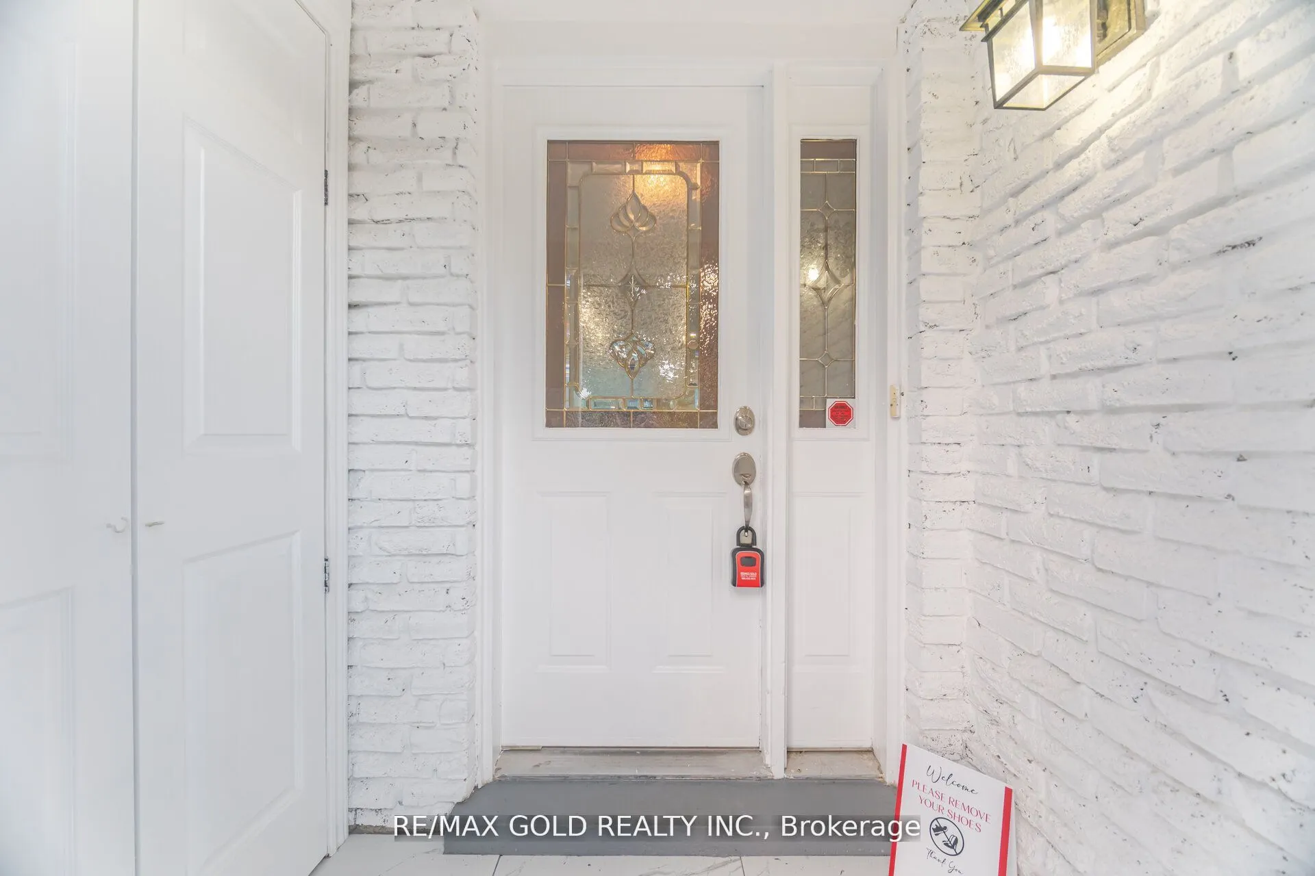 212 Cedarwoods Crescent