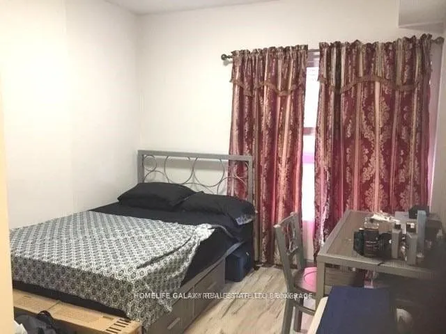 258A Sunview Street, #153