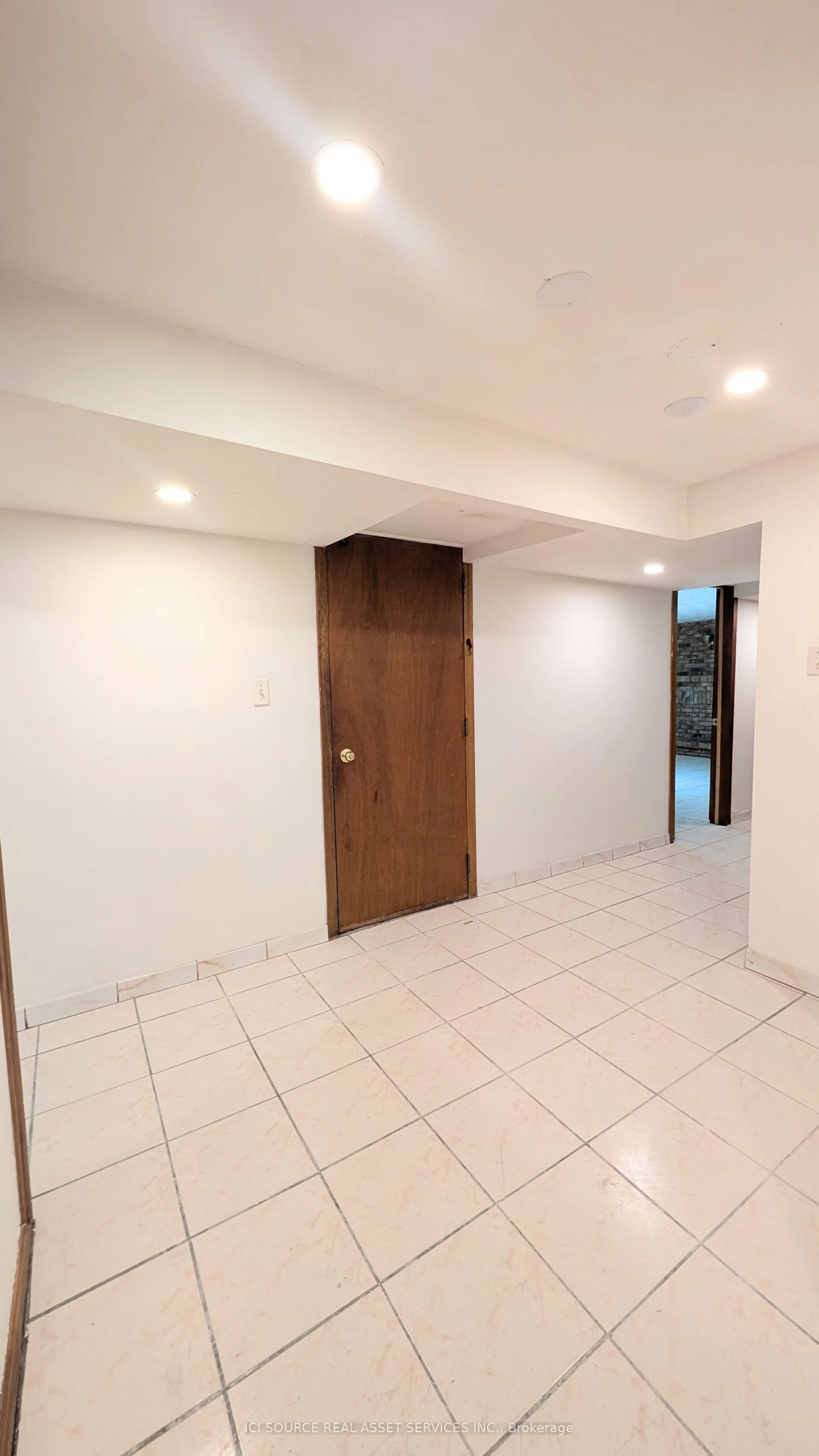 934 Lawrence Road