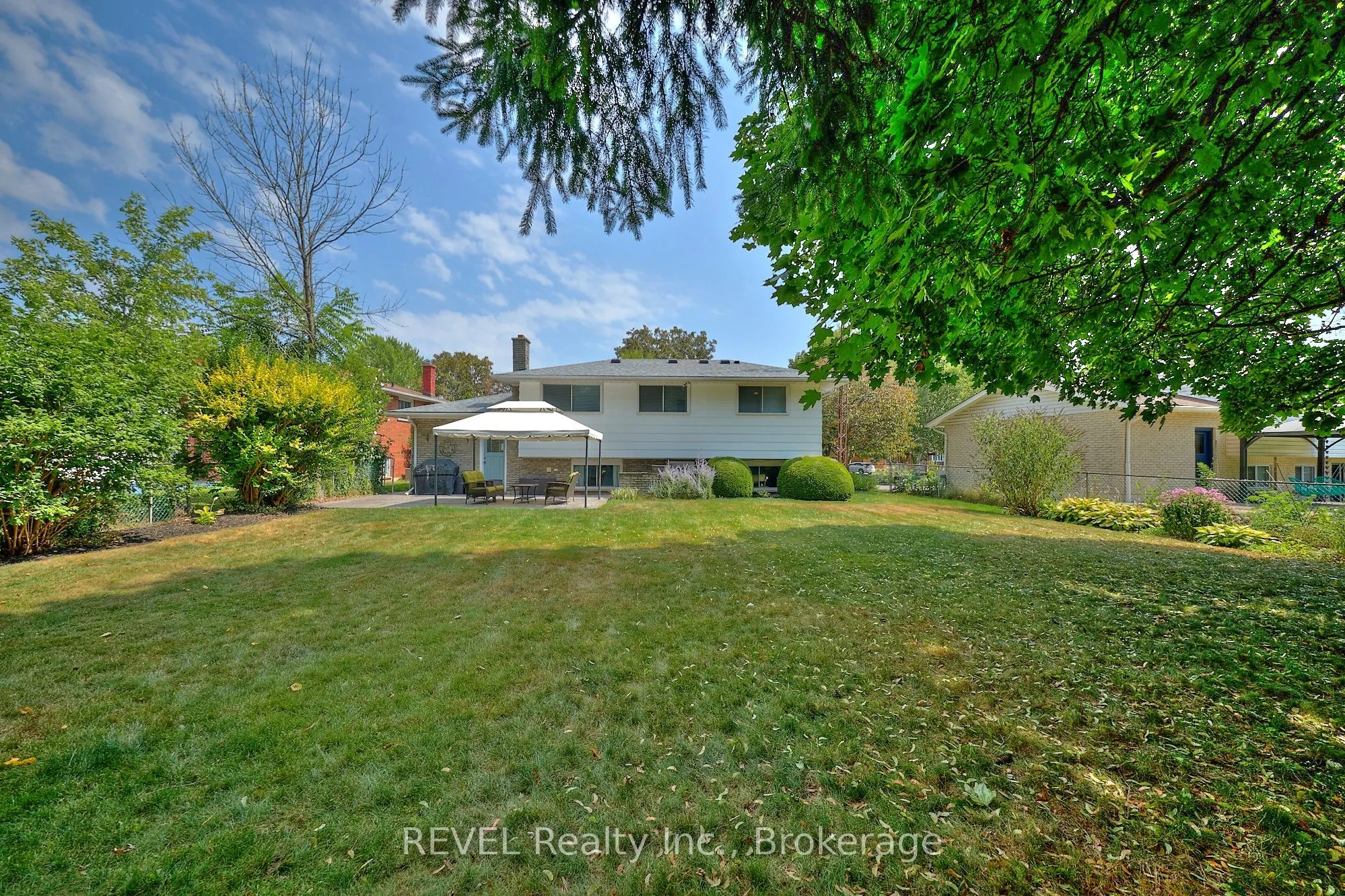 6796 Corwin Crescent