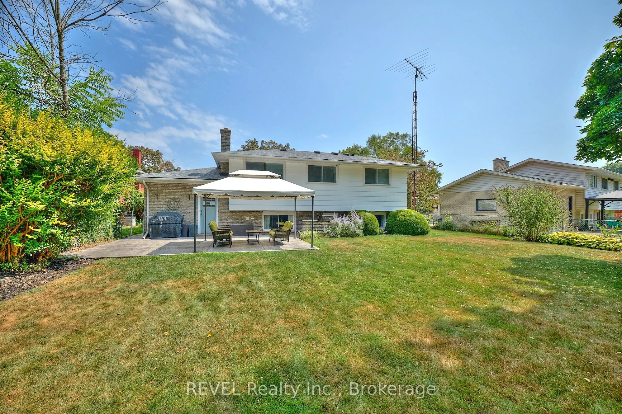 6796 Corwin Crescent