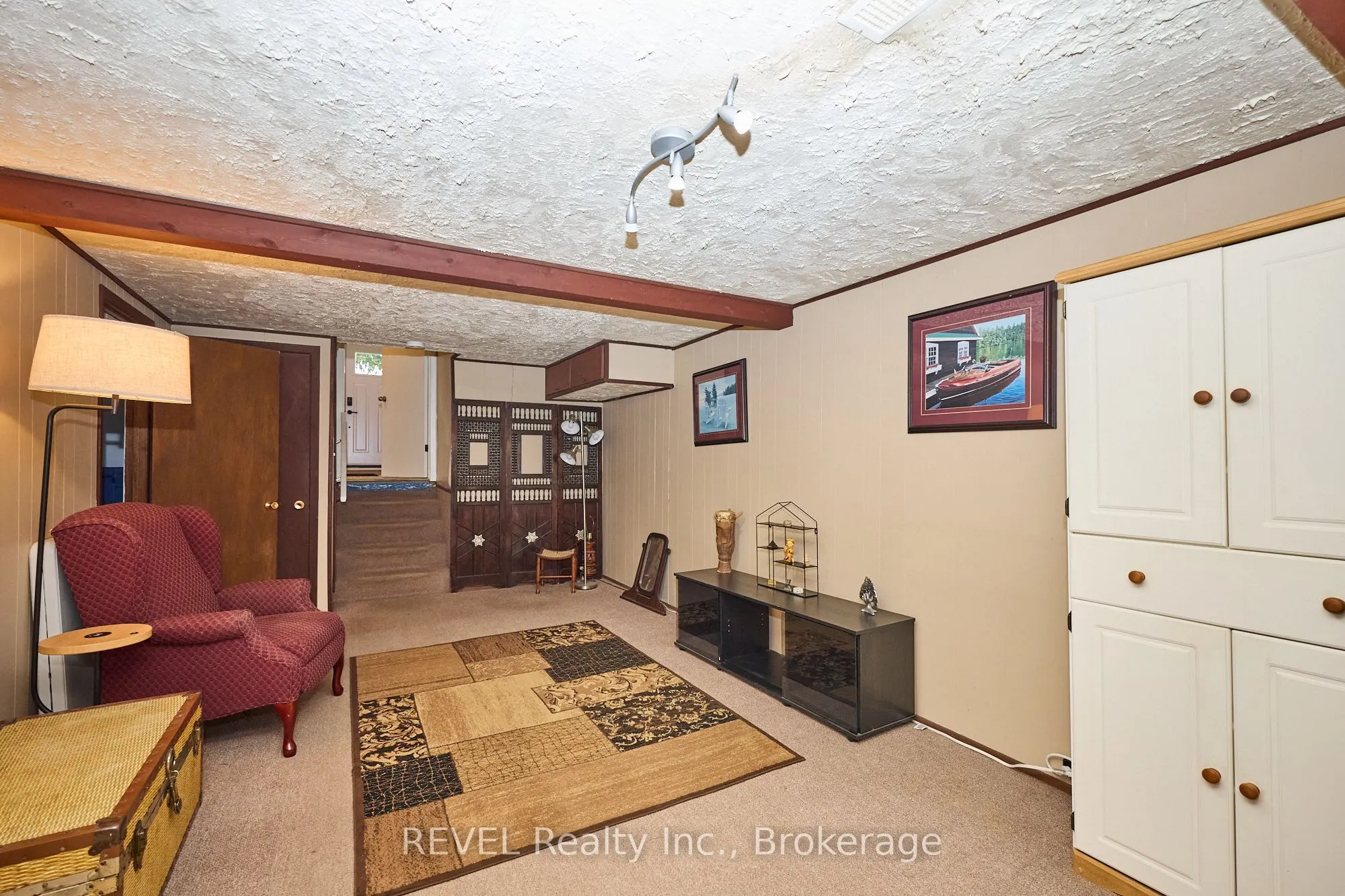 6796 Corwin Crescent