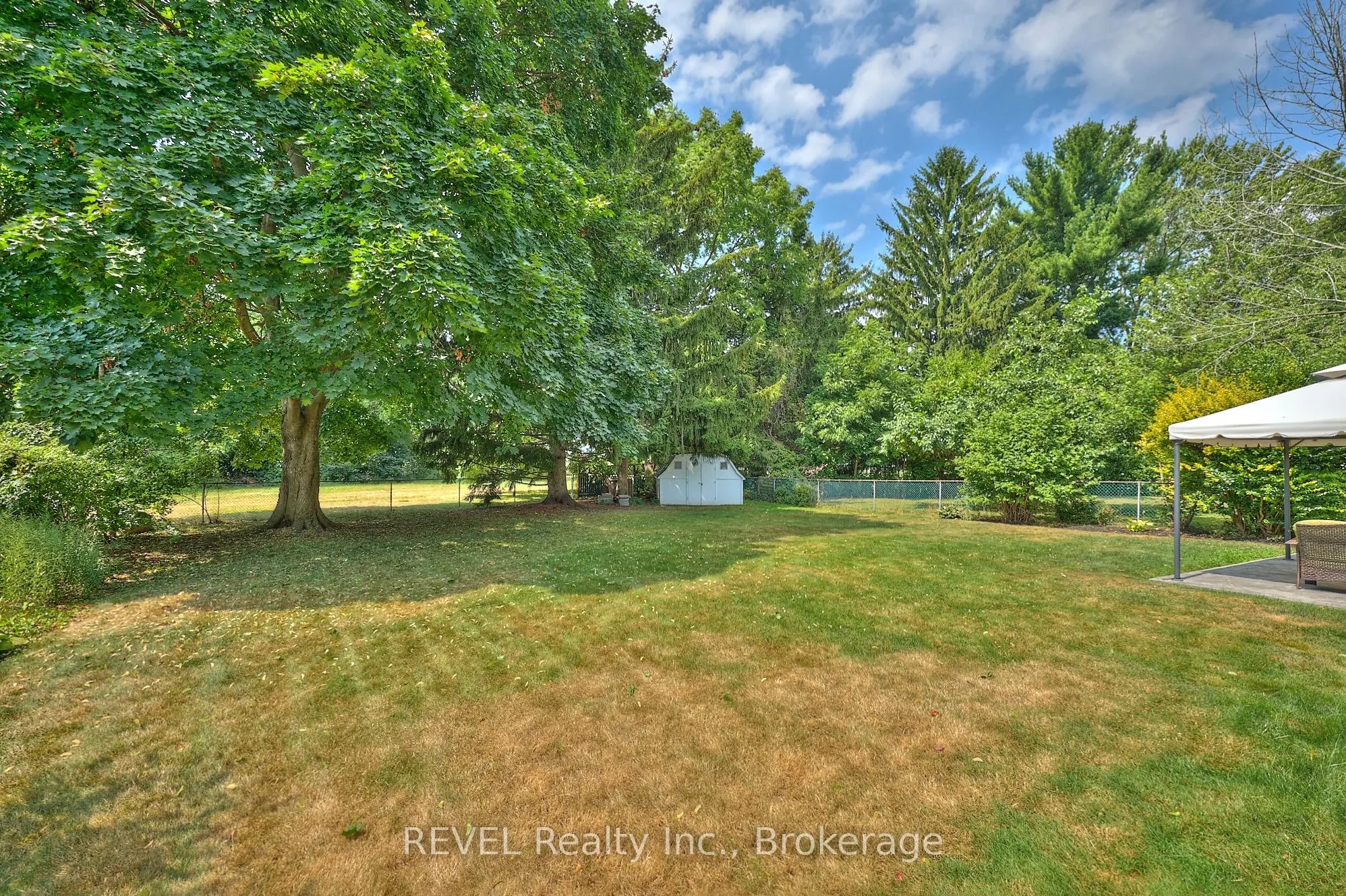 6796 Corwin Crescent
