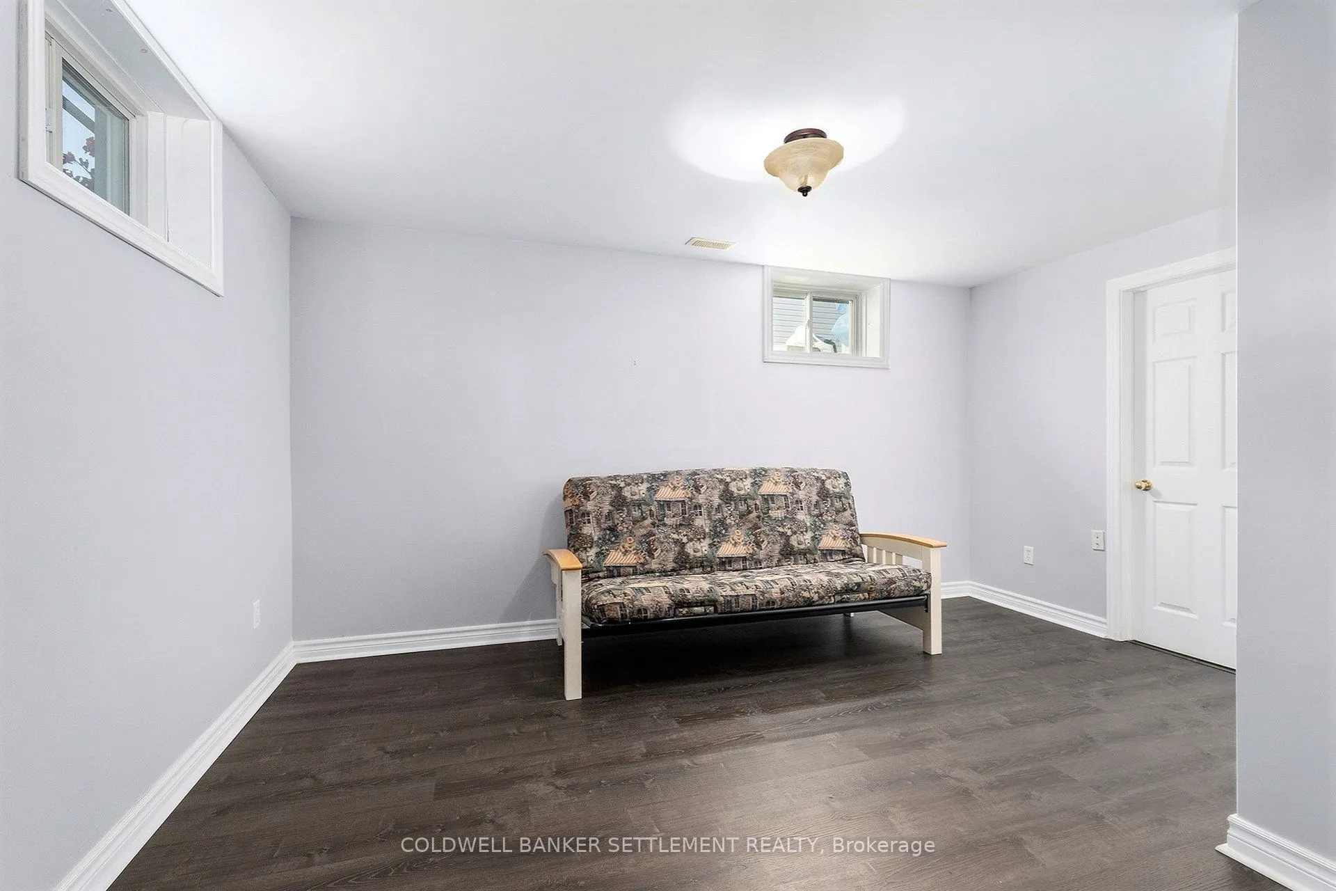 49 Harris Street N