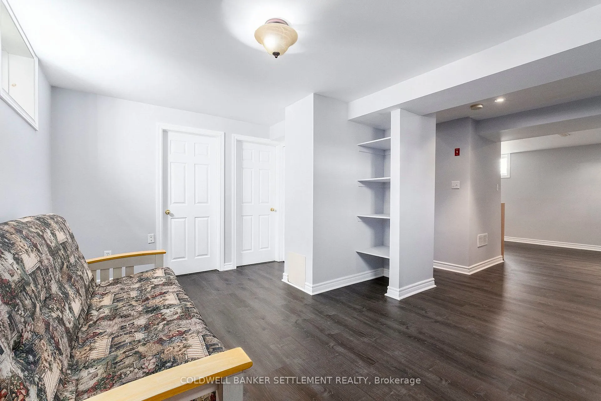 49 Harris Street N
