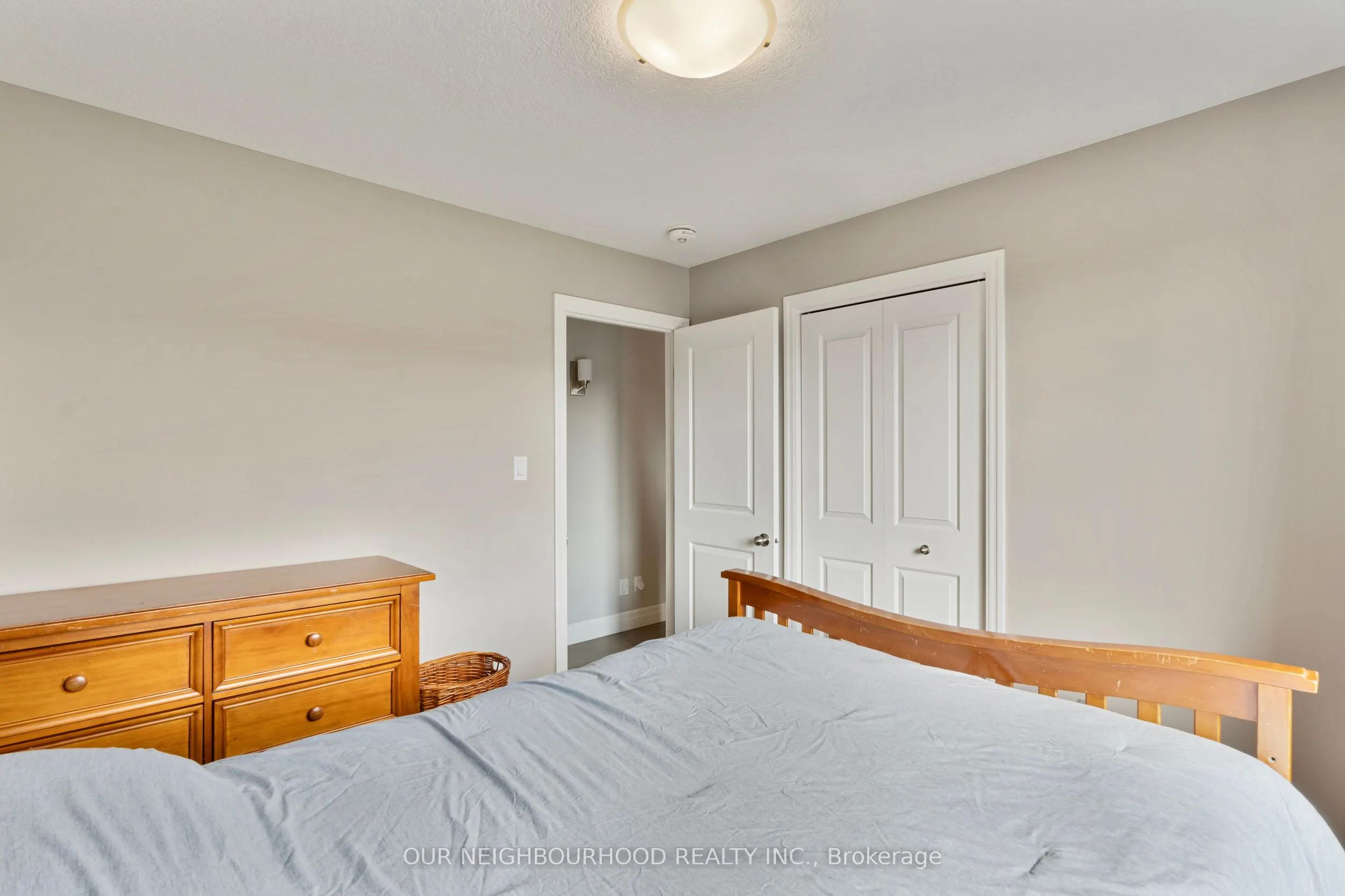 54 Mcintosh Crescent