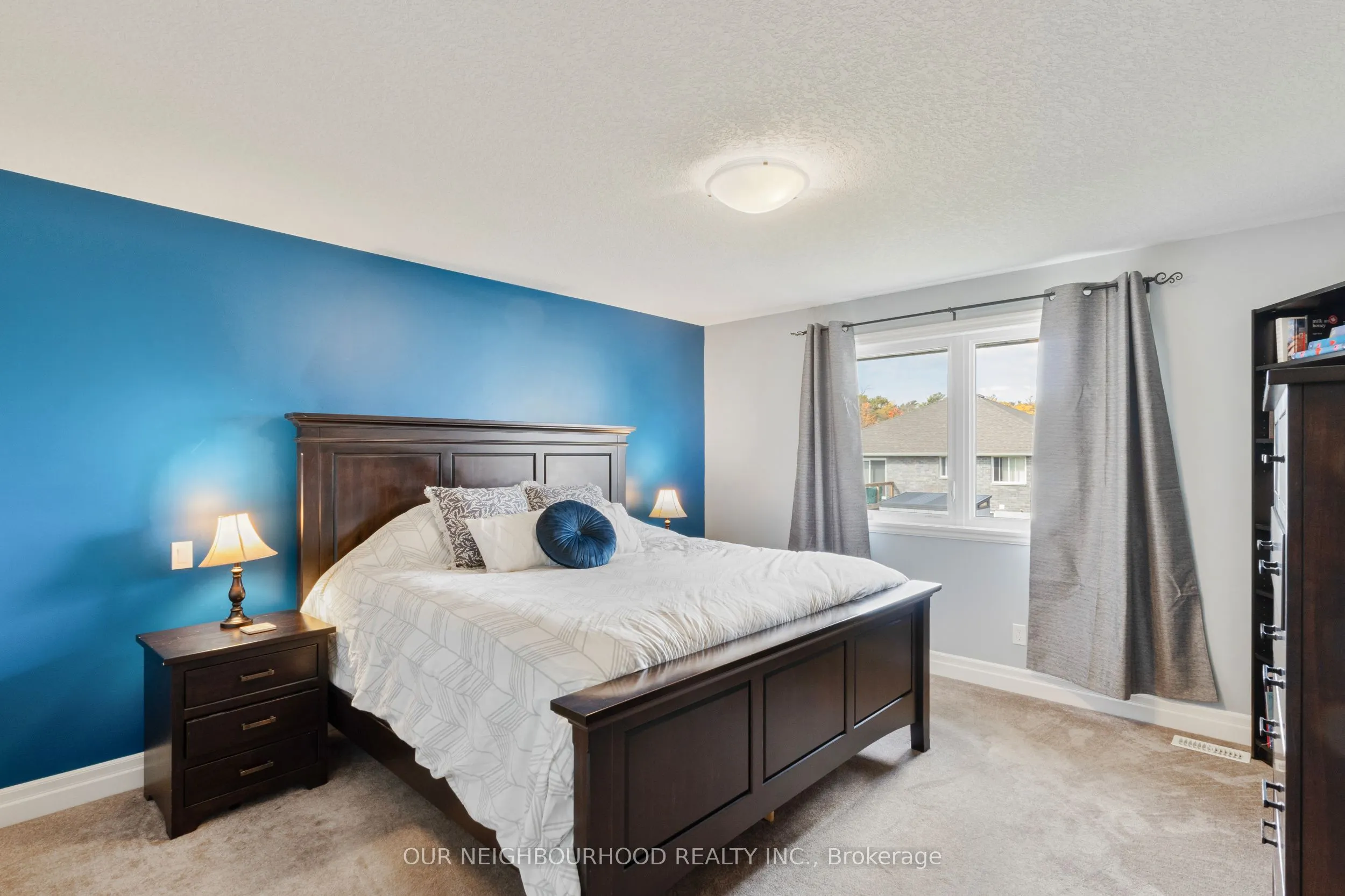 54 Mcintosh Crescent