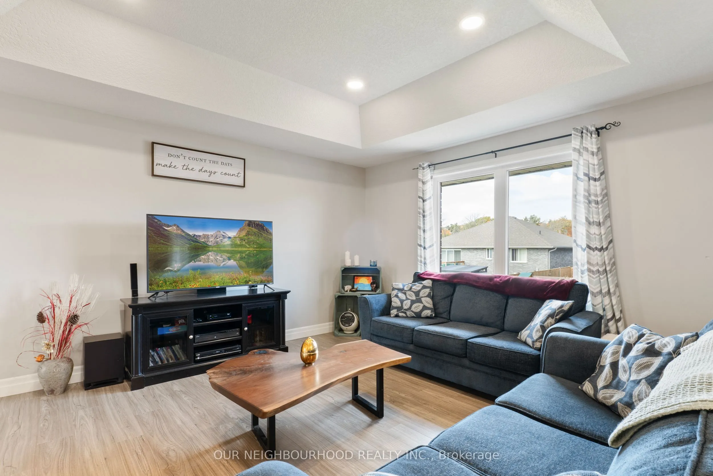 54 Mcintosh Crescent