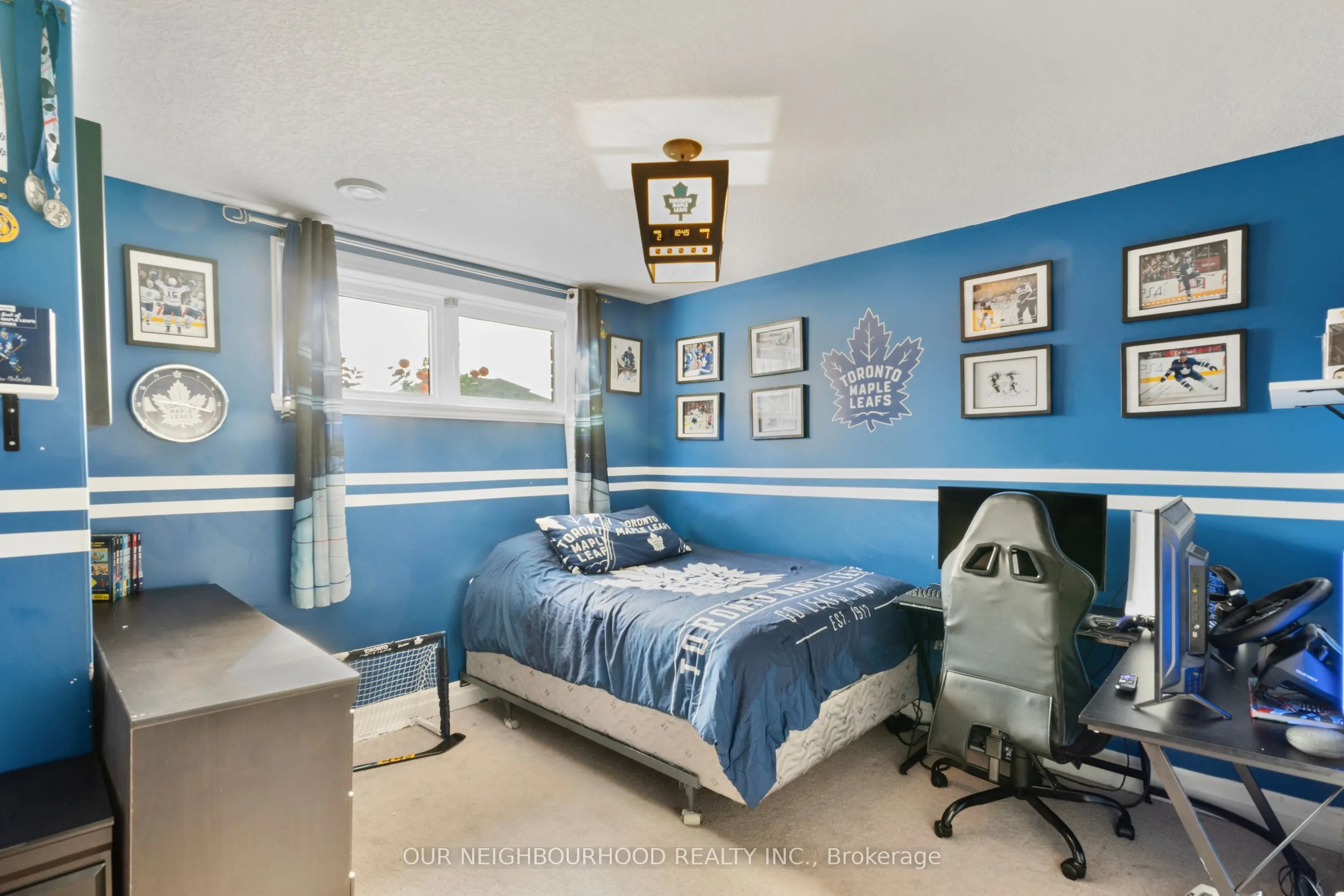 54 Mcintosh Crescent