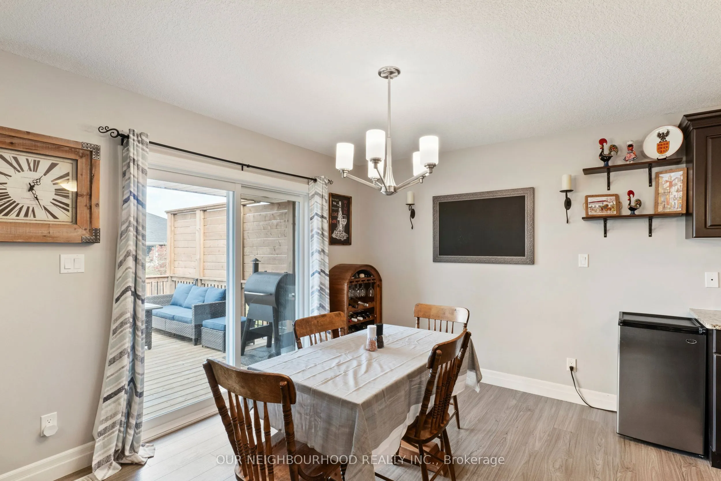 54 Mcintosh Crescent
