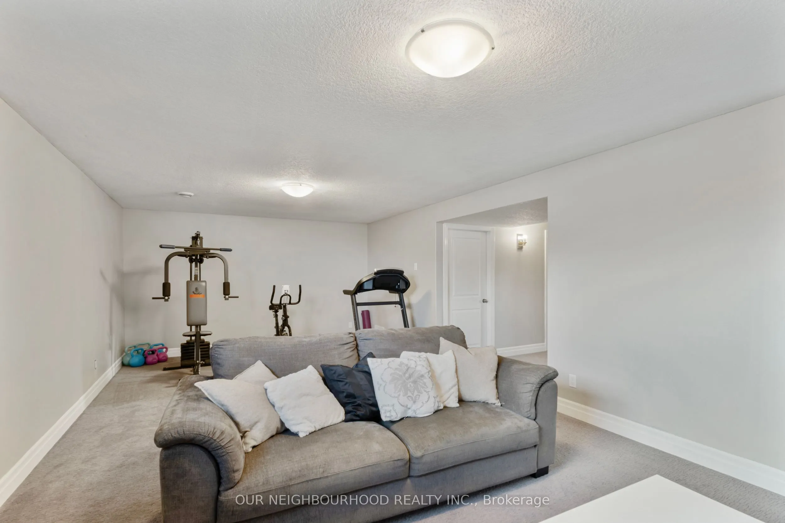 54 Mcintosh Crescent