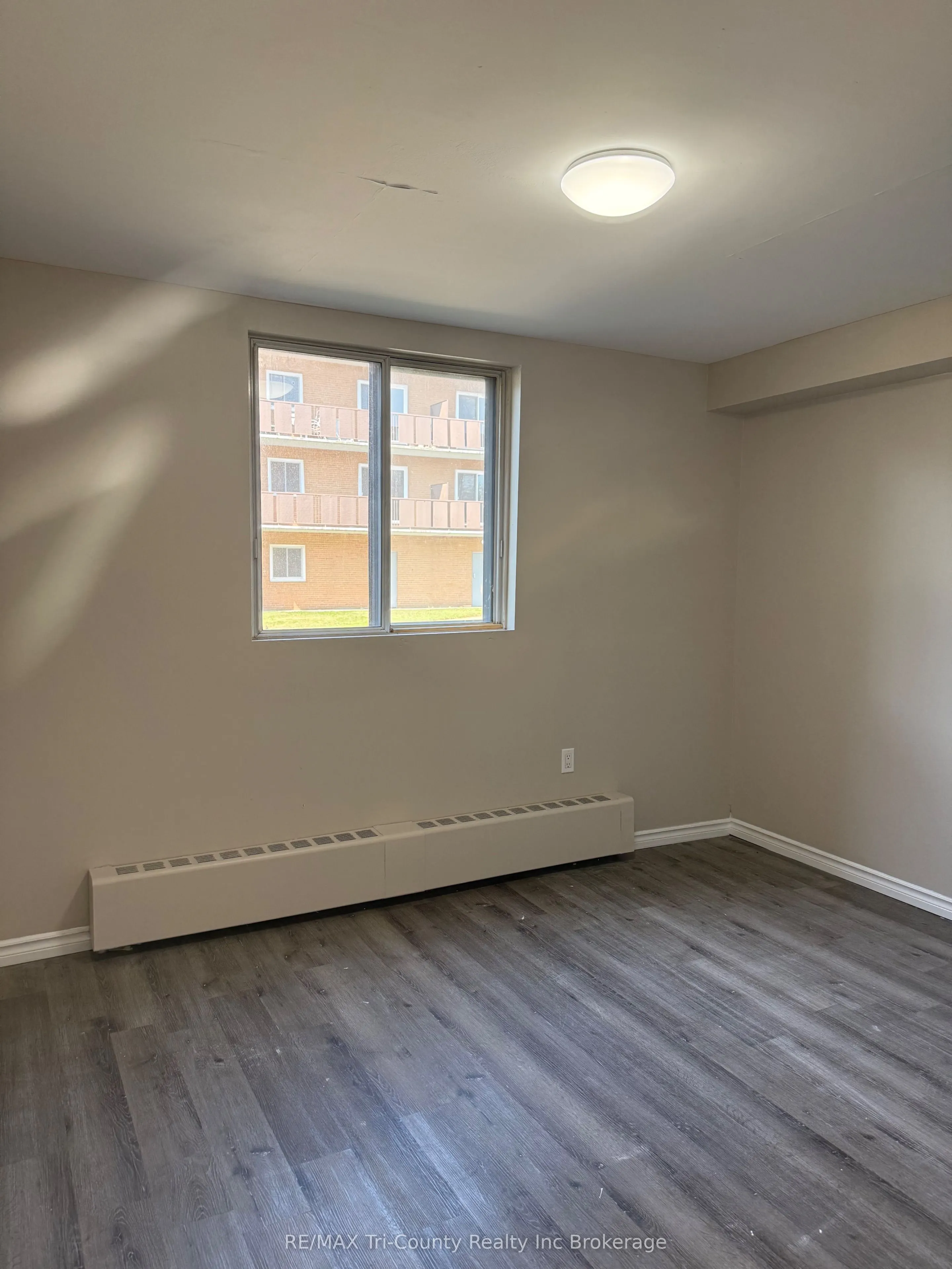 191 Lisgar Avenue, #105