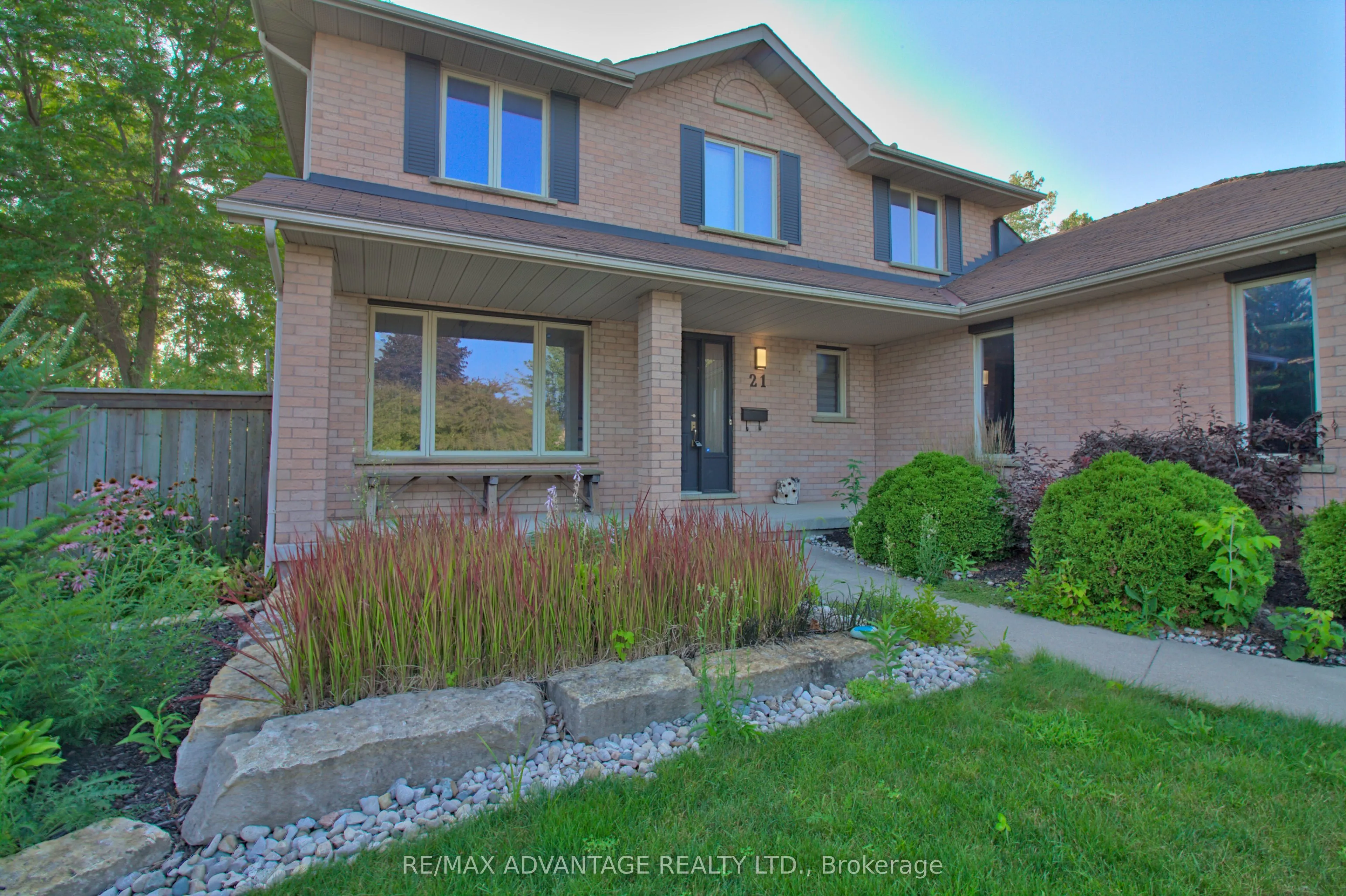 21 Village Gate Crescent