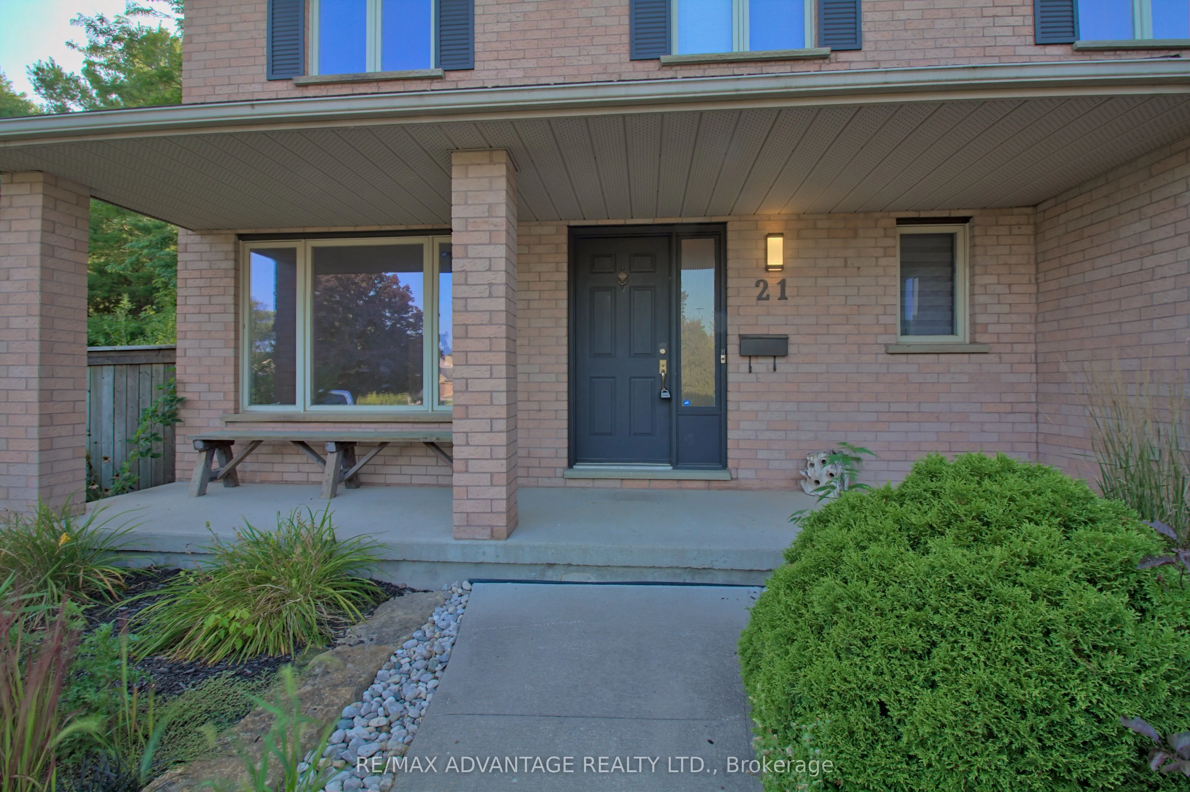 21 Village Gate Crescent