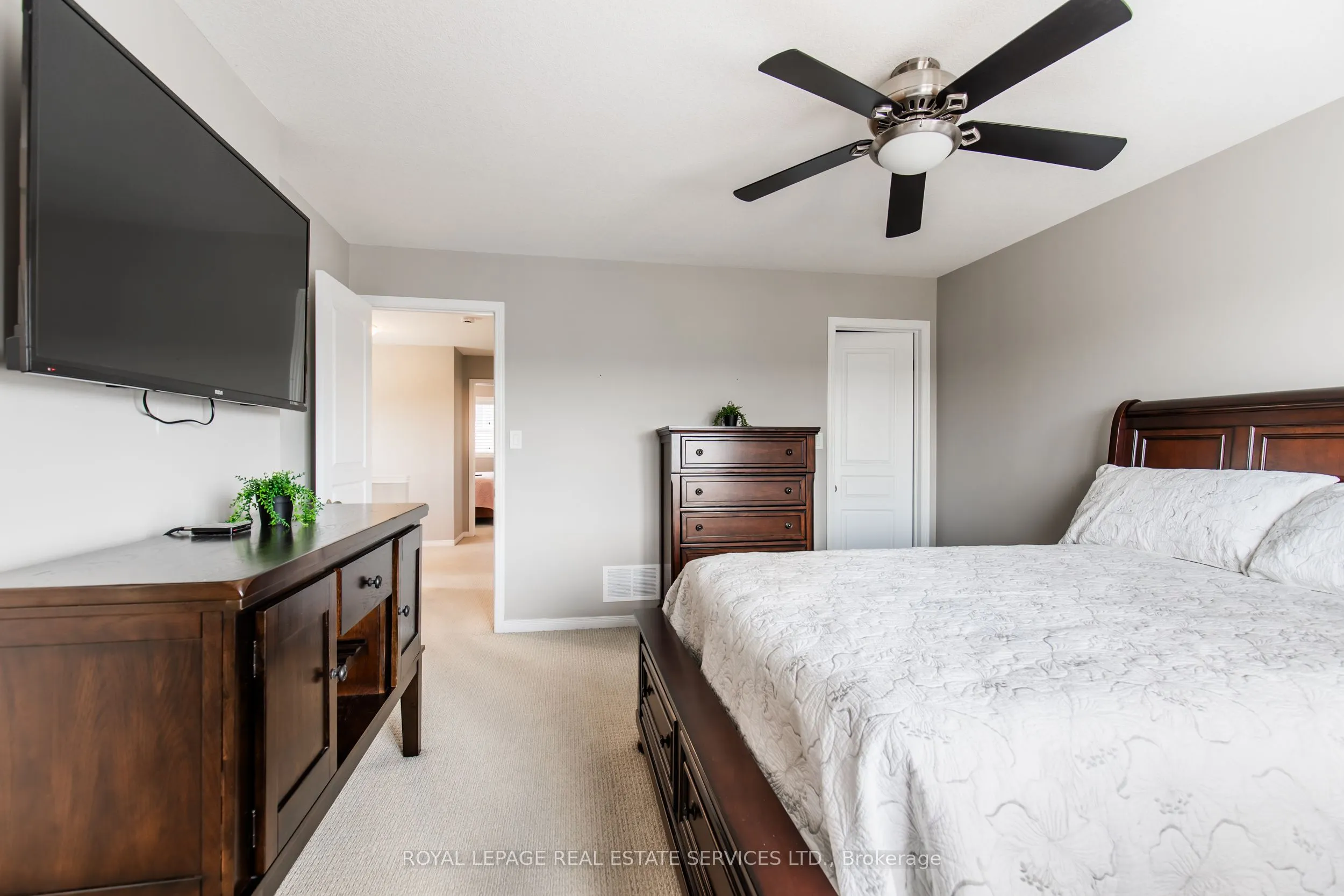 170 Palacebeach Trail, #41